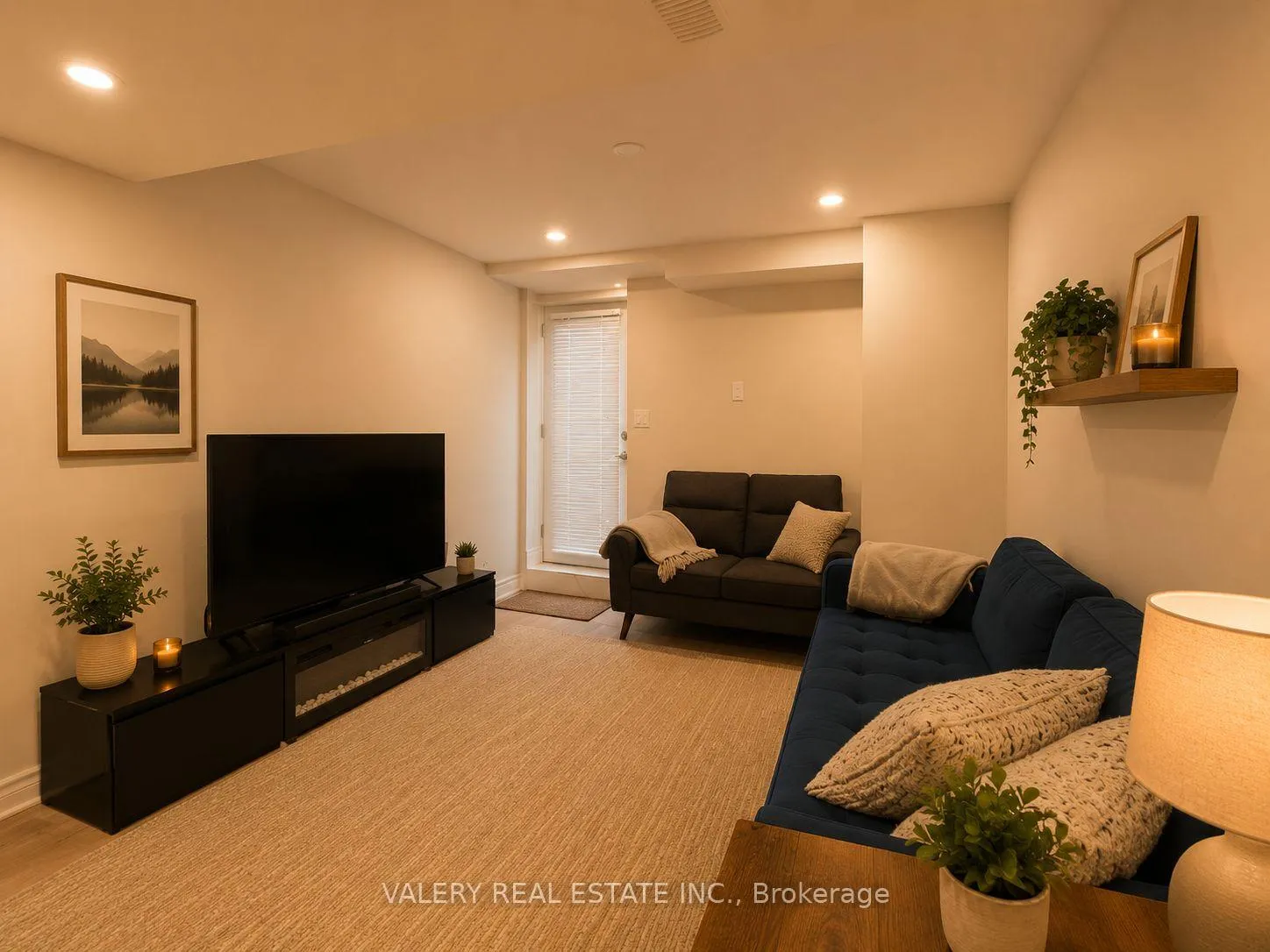 Photo 8 of Unit Lower, 7 Auckland dr, Whitby, Rural Whitby — HOMEH
