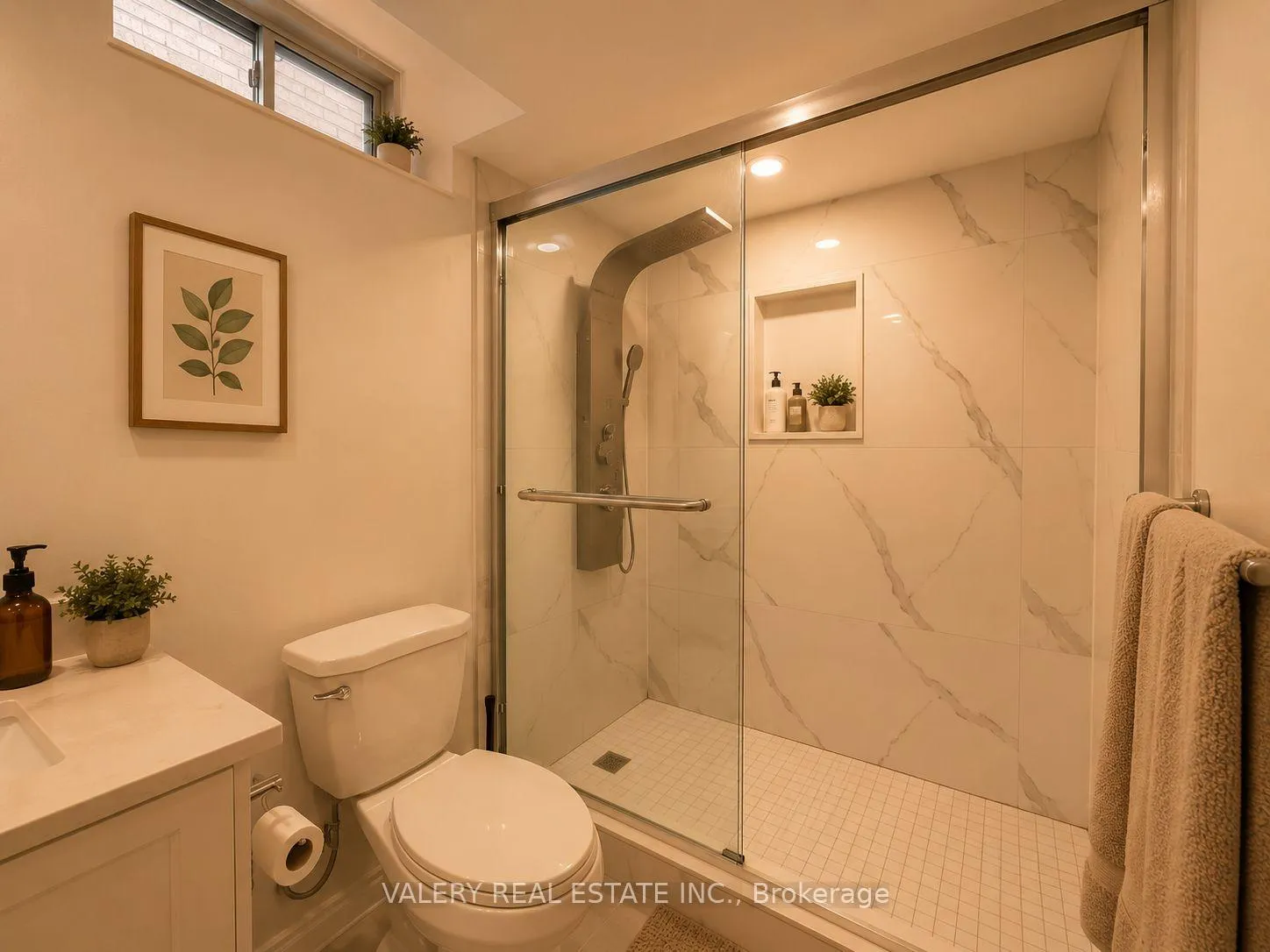 Photo 9 of Unit Lower, 7 Auckland dr, Whitby, Rural Whitby — HOMEH