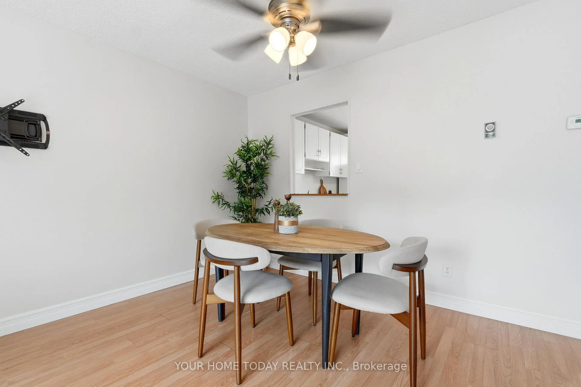 Photo 7 of 116 Kingham Road, Halton Hills, Acton — HOMEH