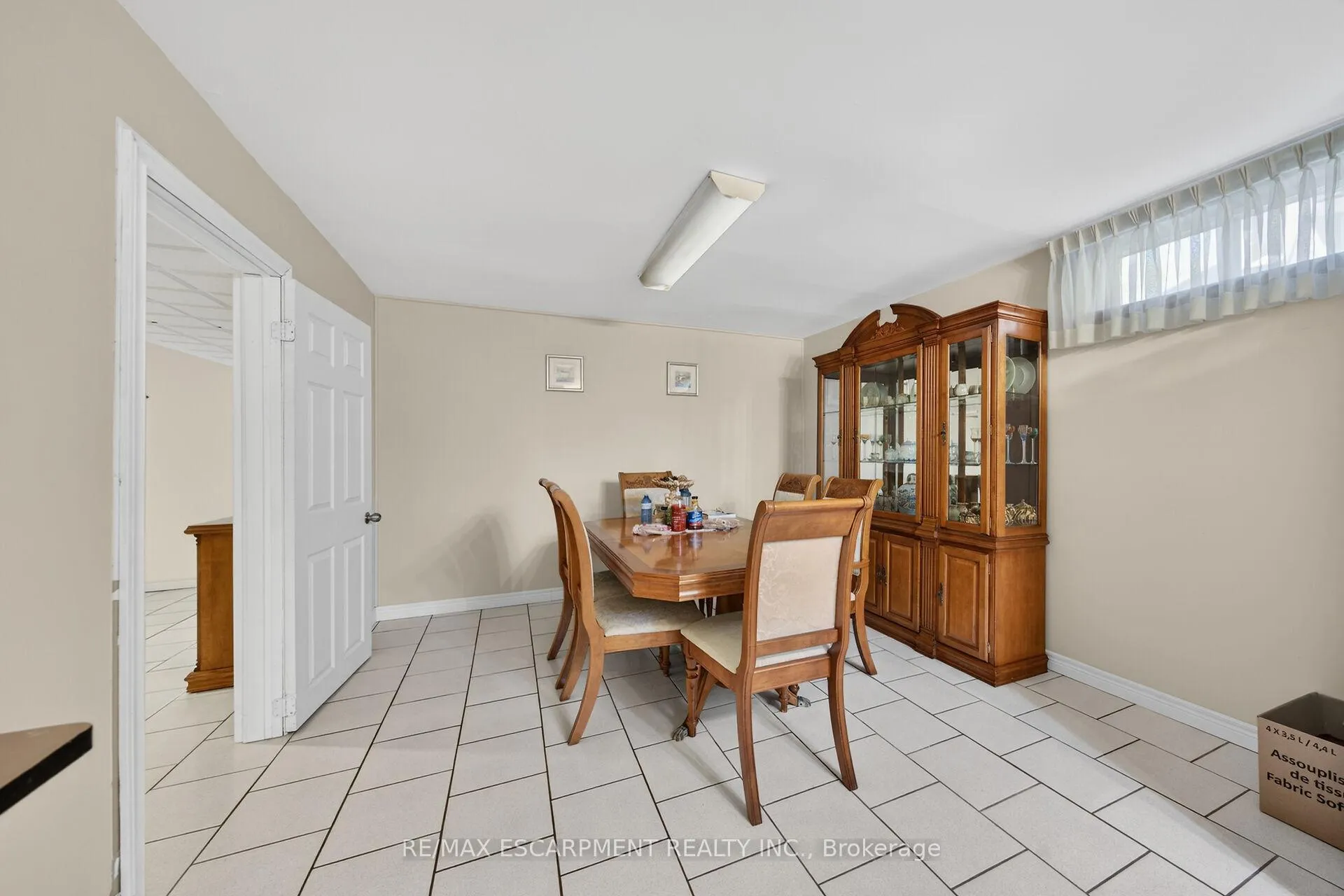 Photo 36 of 10 Skye Court, Hamilton, Stoney Creek — HOMEH