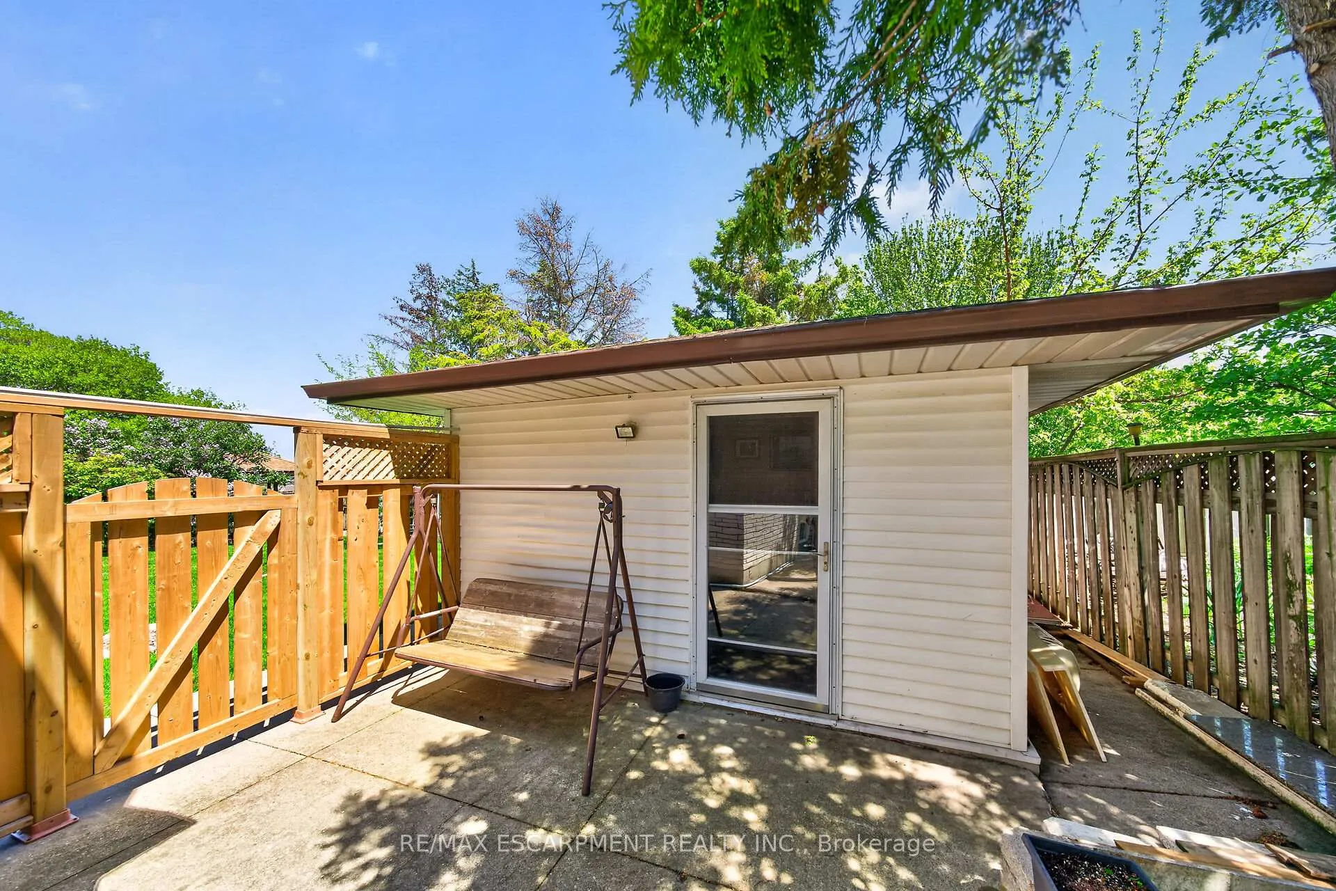 Photo 45 of 10 Skye Court, Hamilton, Stoney Creek — HOMEH