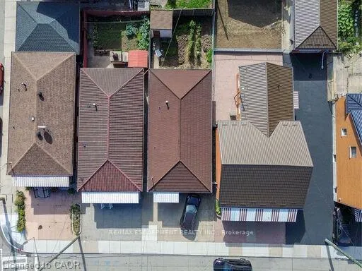 Photo 26 of 313 Barton Street W, Hamilton, Strathcona — HOMEH