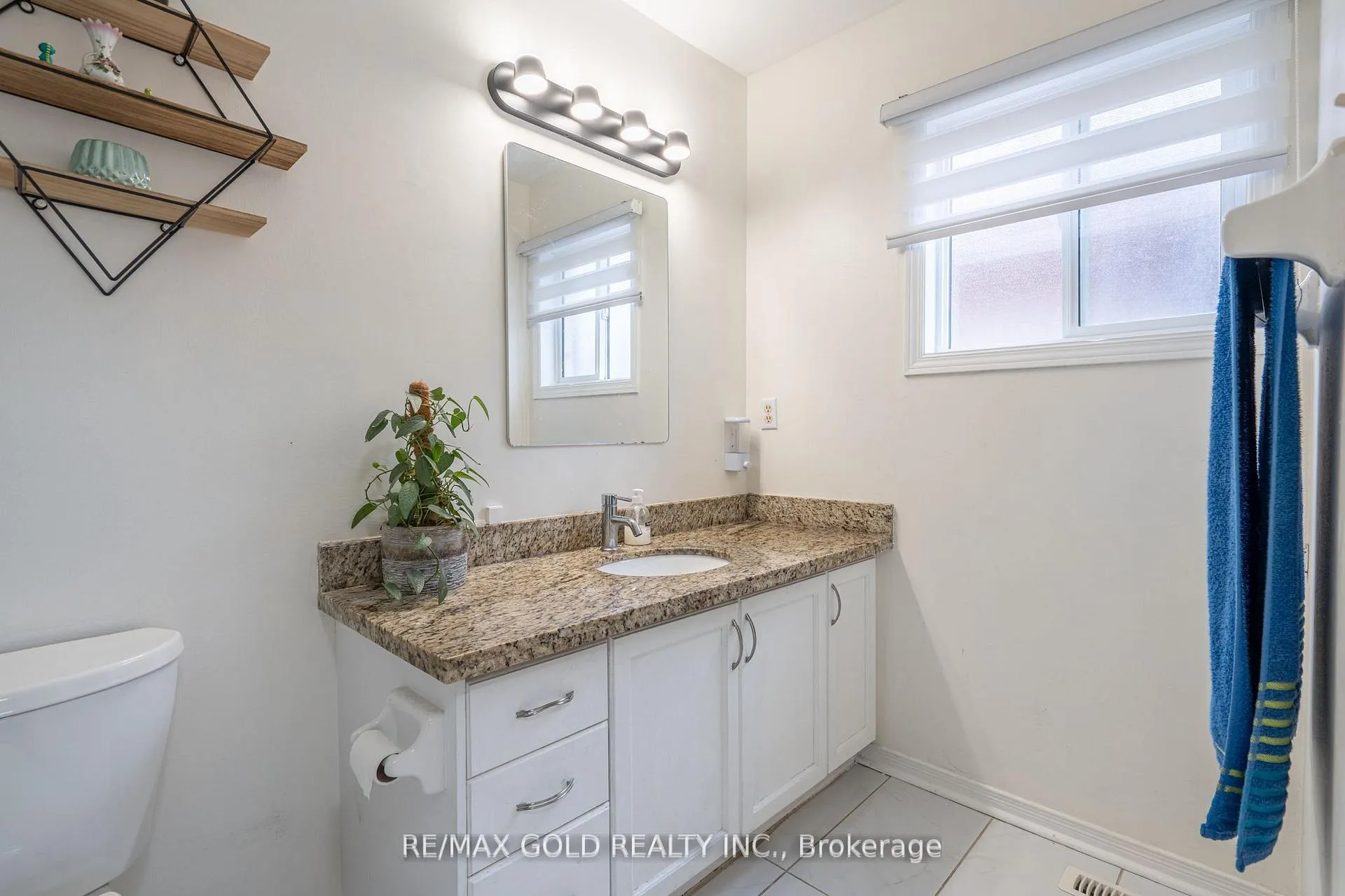 Photo 26 of 172 Desert Sand Drive, Brampton, Sandringham-Wellington — HOMEH