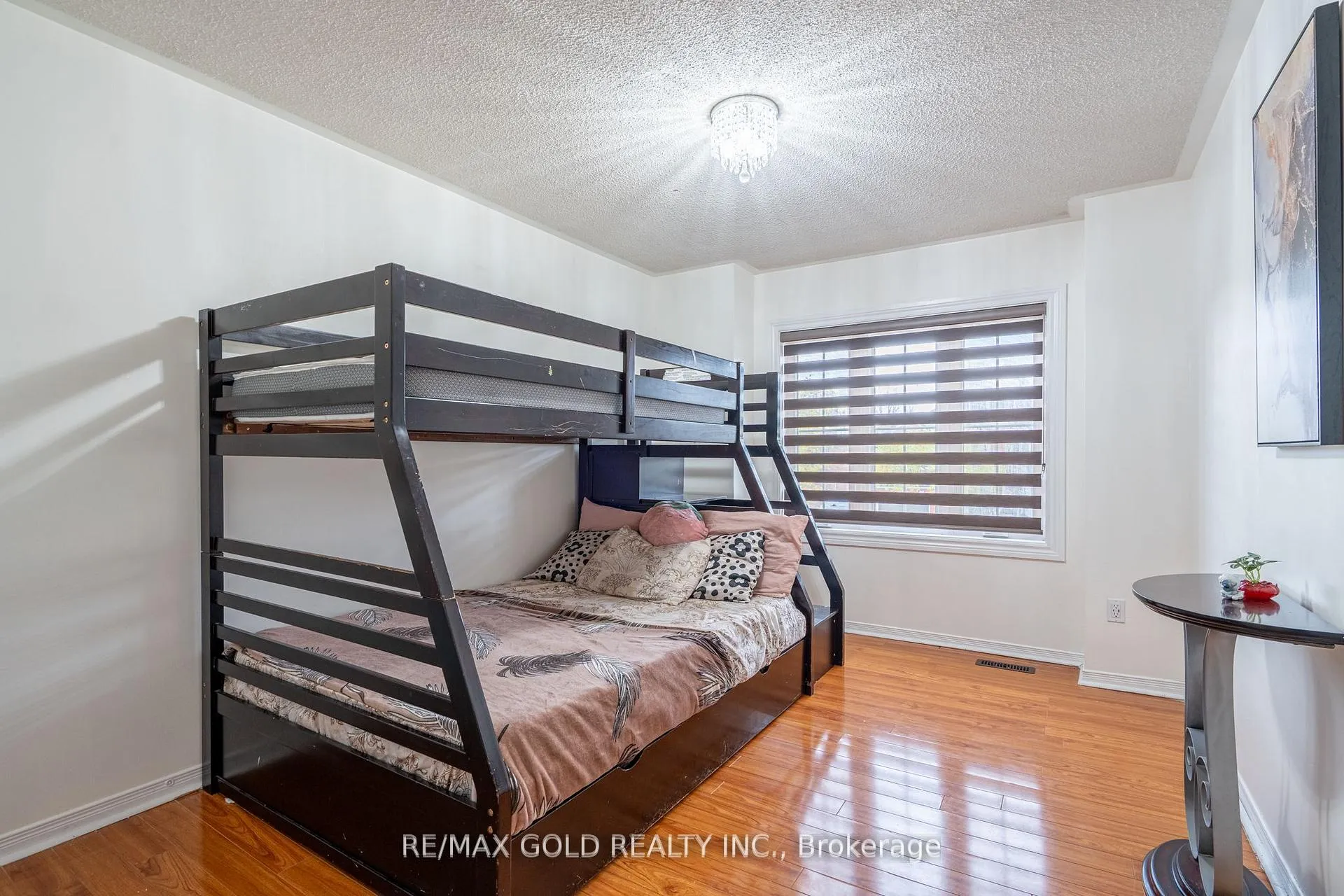 Photo 32 of 172 Desert Sand Drive, Brampton, Sandringham-Wellington — HOMEH