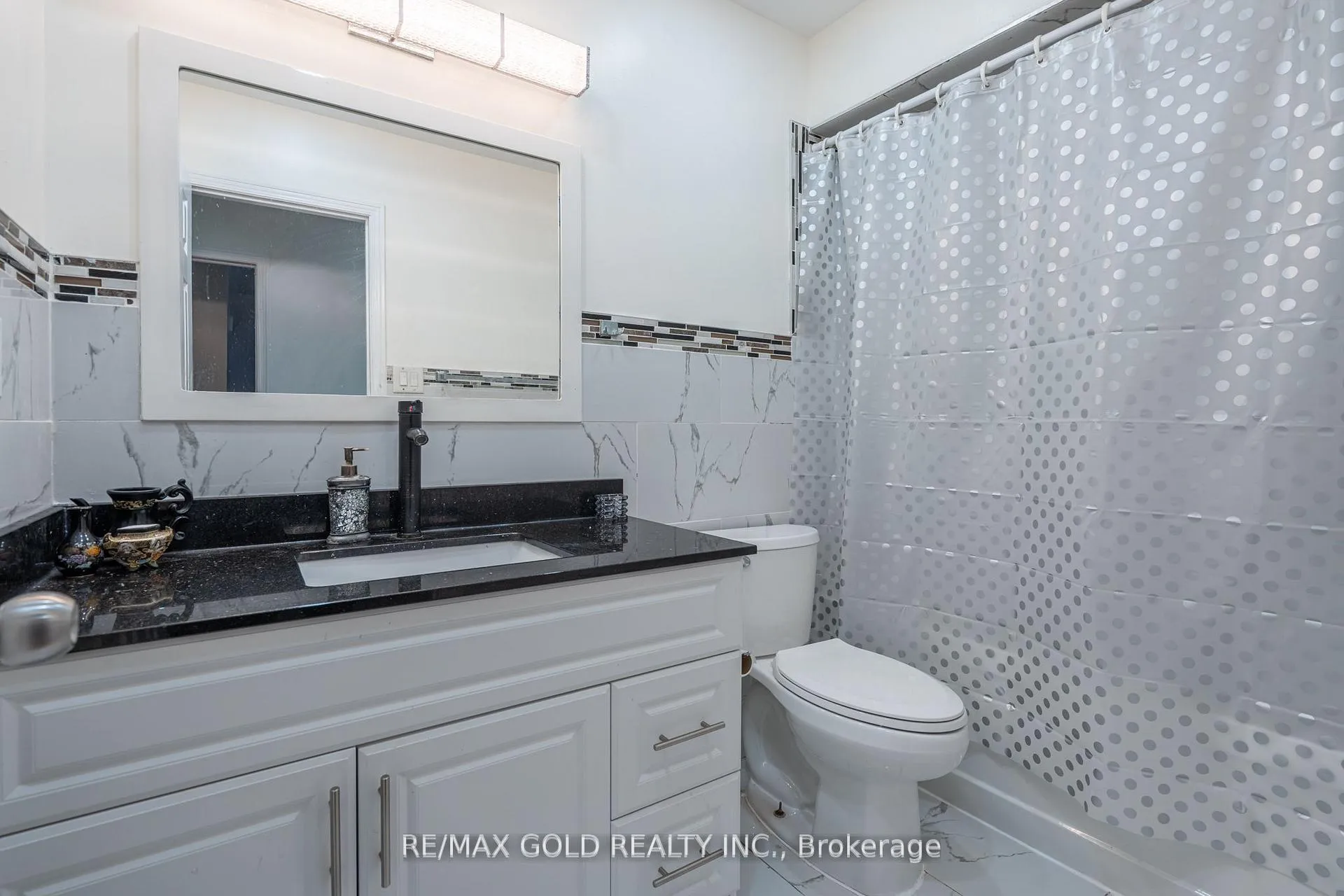Photo 34 of 172 Desert Sand Drive, Brampton, Sandringham-Wellington — HOMEH