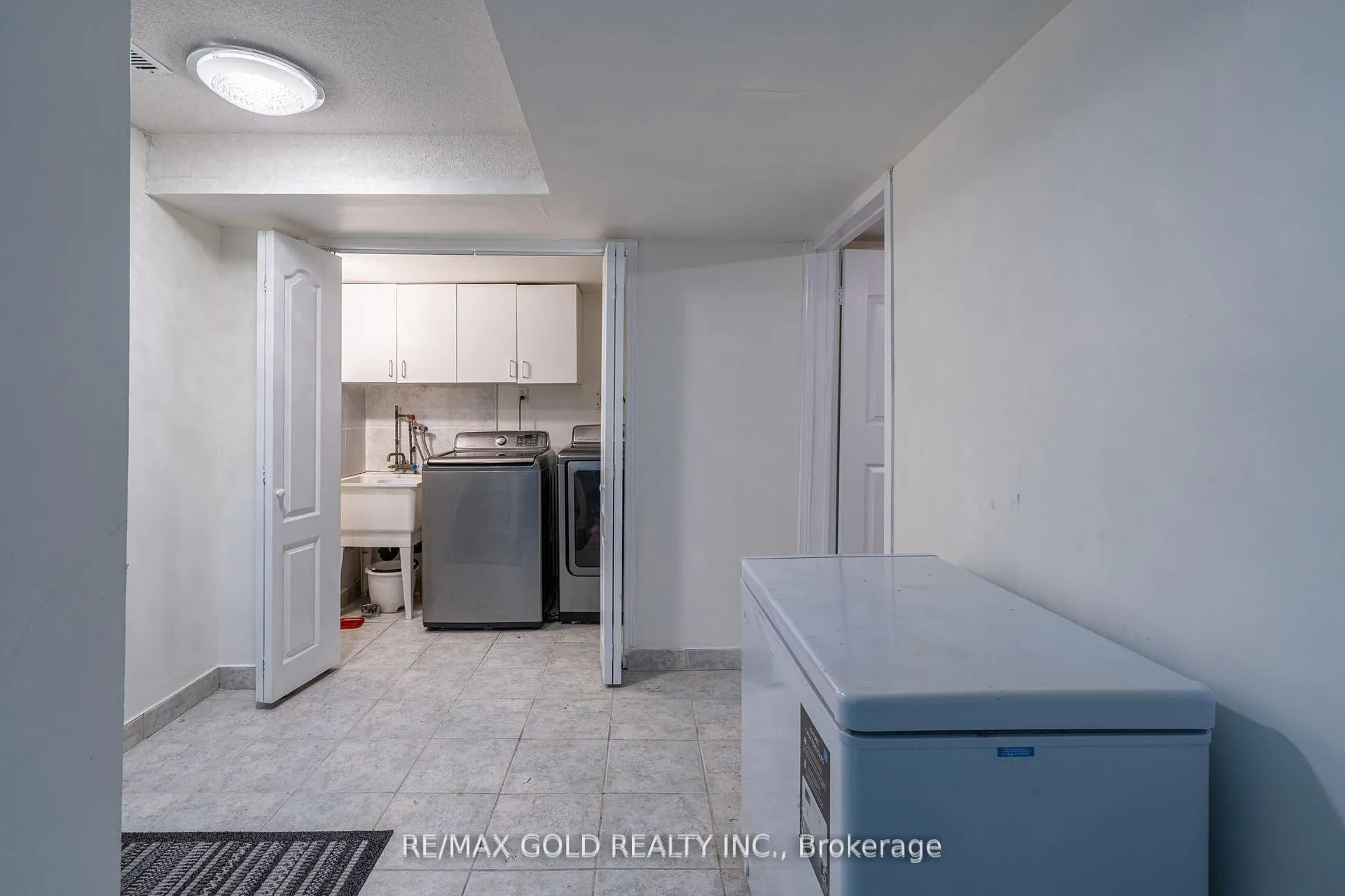 Photo 39 of 172 Desert Sand Drive, Brampton, Sandringham-Wellington — HOMEH
