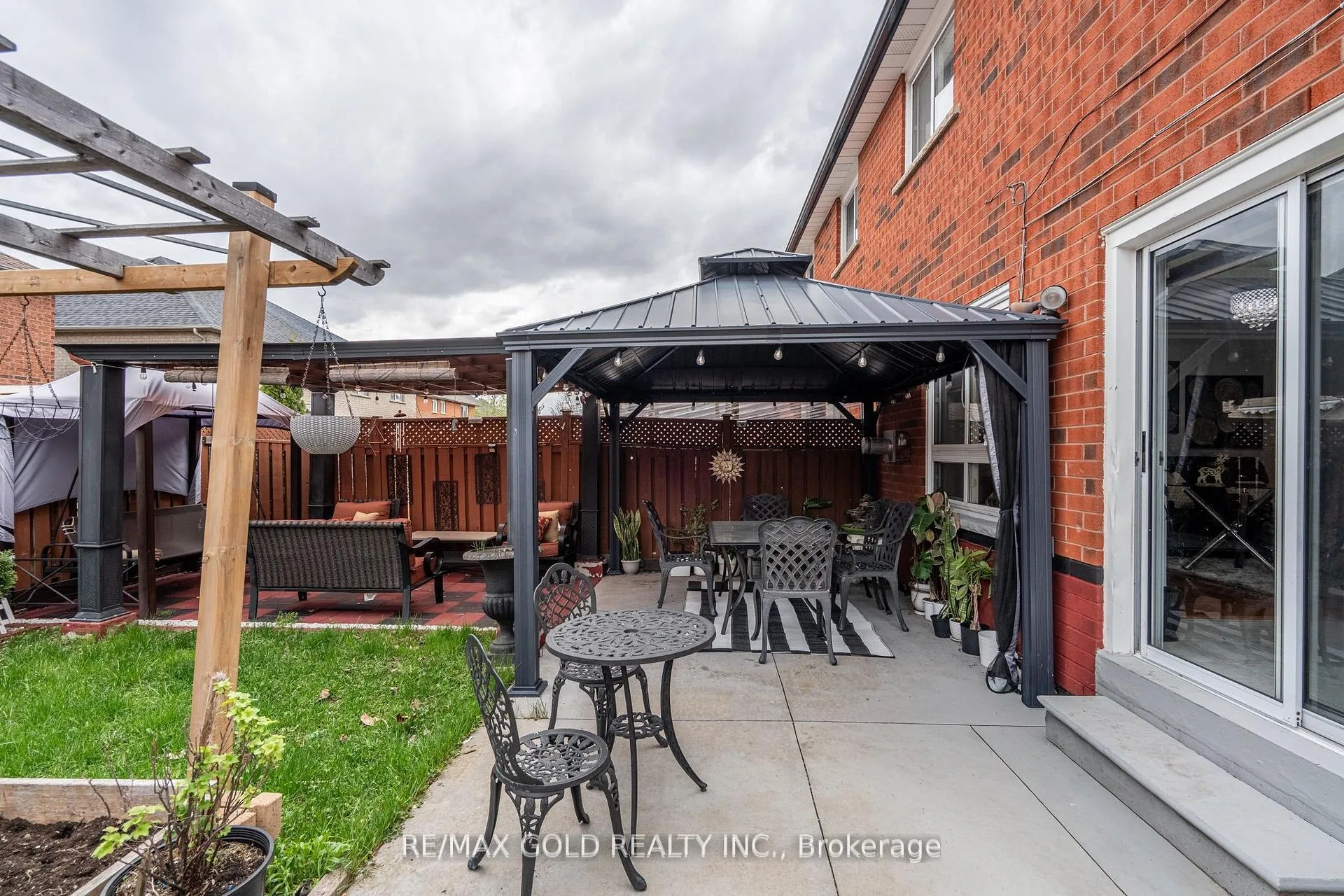 Photo 43 of 172 Desert Sand Drive, Brampton, Sandringham-Wellington — HOMEH
