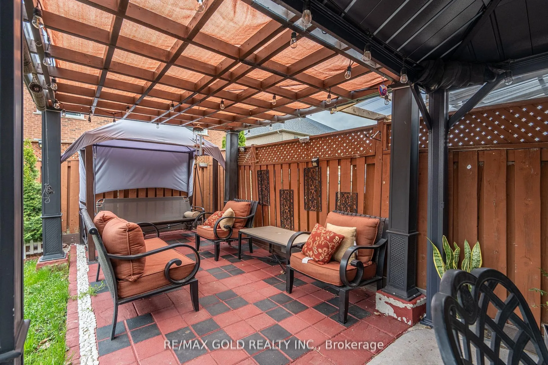 Photo 44 of 172 Desert Sand Drive, Brampton, Sandringham-Wellington — HOMEH