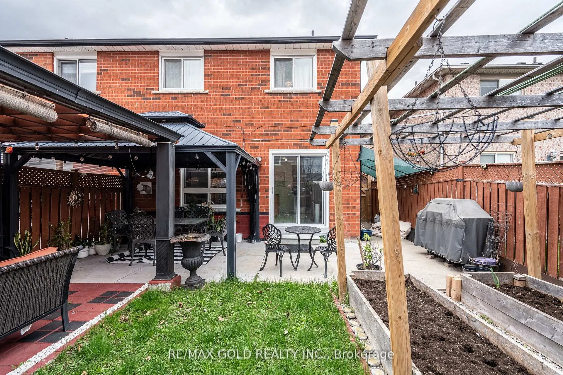 Photo 46 of 172 Desert Sand Drive, Brampton, Sandringham-Wellington — HOMEH