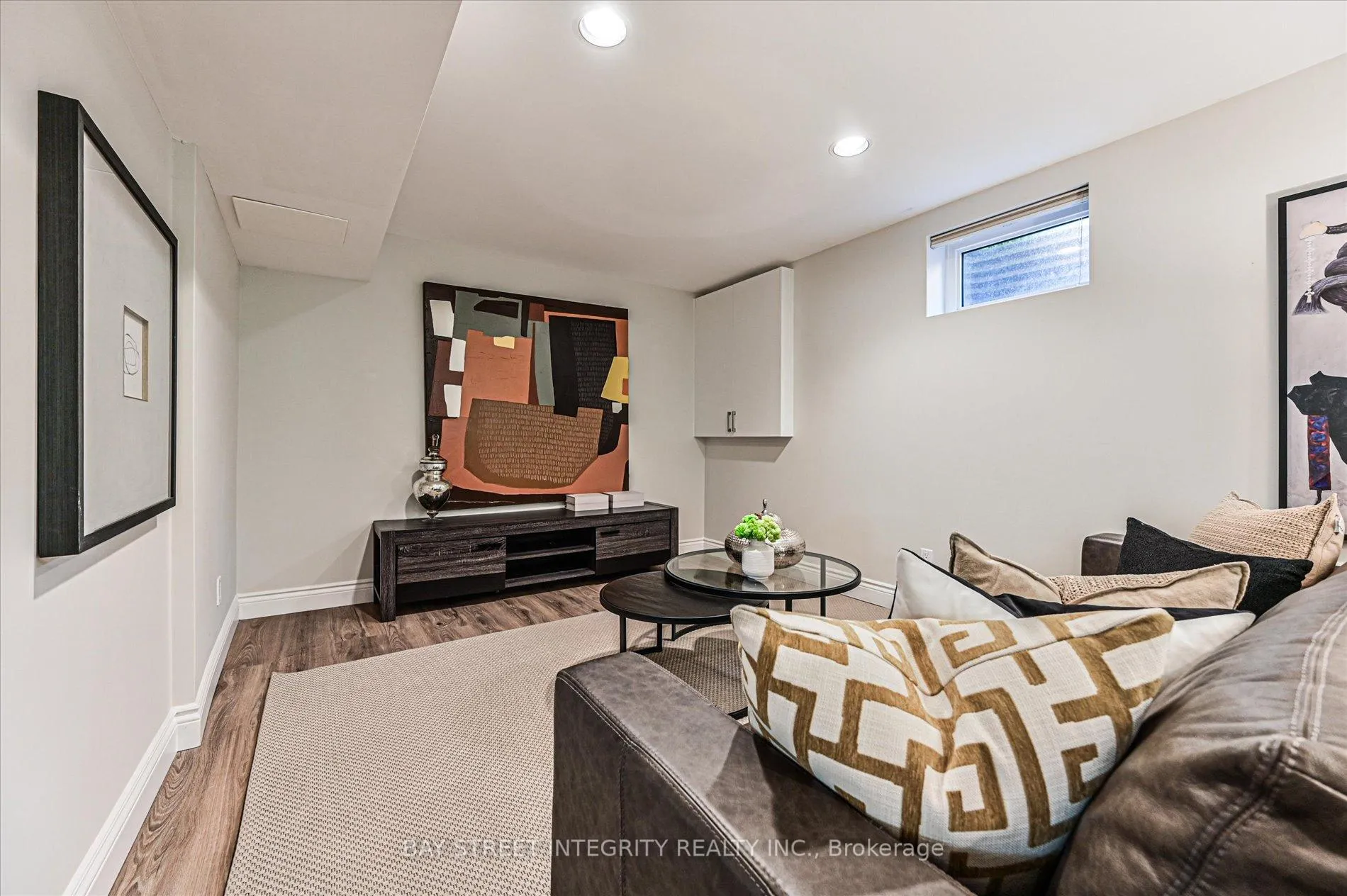 Photo 36 of 42 Sycamore Drive, Markham, Aileen-Willowbrook — HOMEH