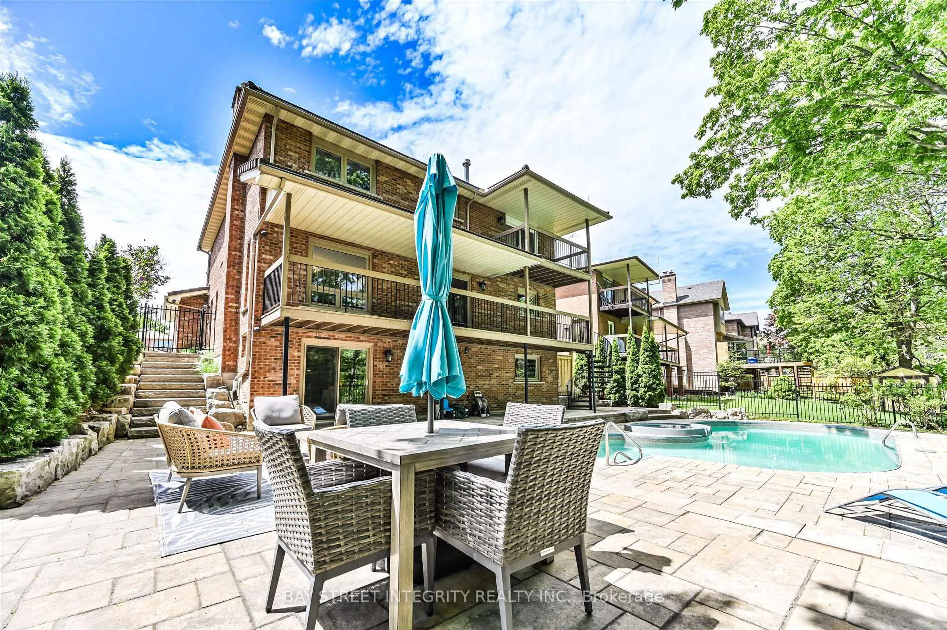 Photo 43 of 42 Sycamore Drive, Markham, Aileen-Willowbrook — HOMEH