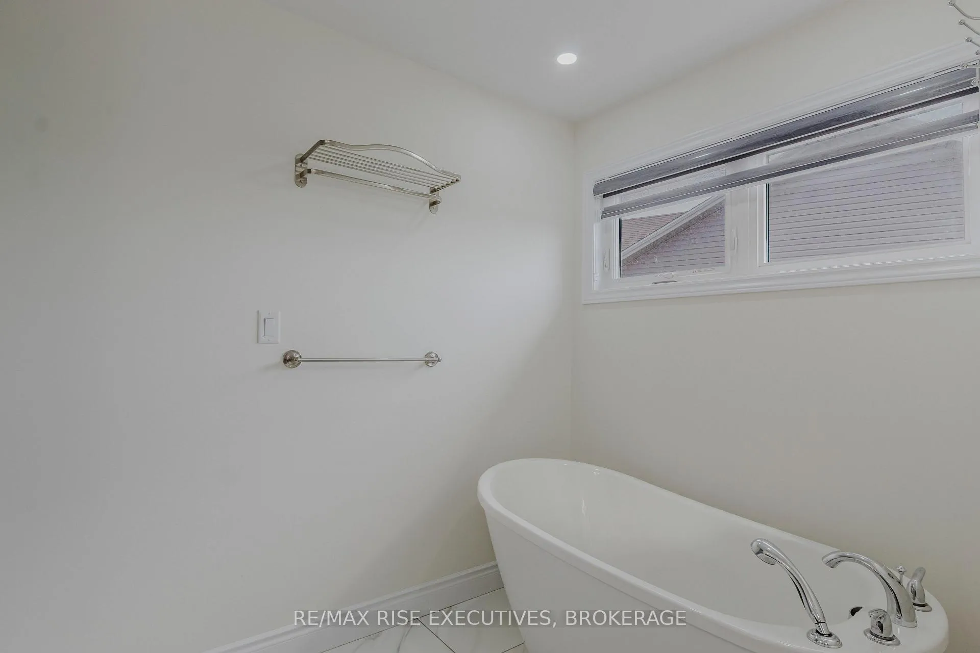 Photo 38 of 491 Beth Crescent, Kingston, City Northwest — HOMEH