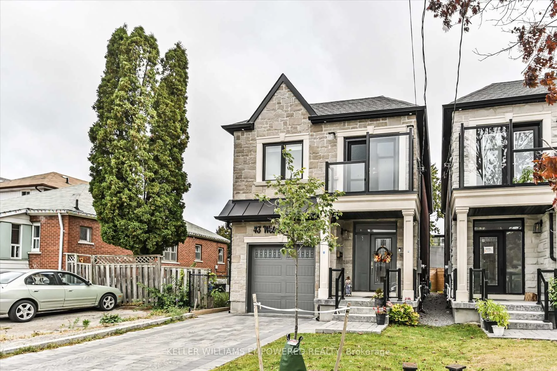 Photo 2 of 43 Wolcott Avenue, Scarborough, Oakridge — HOMEH