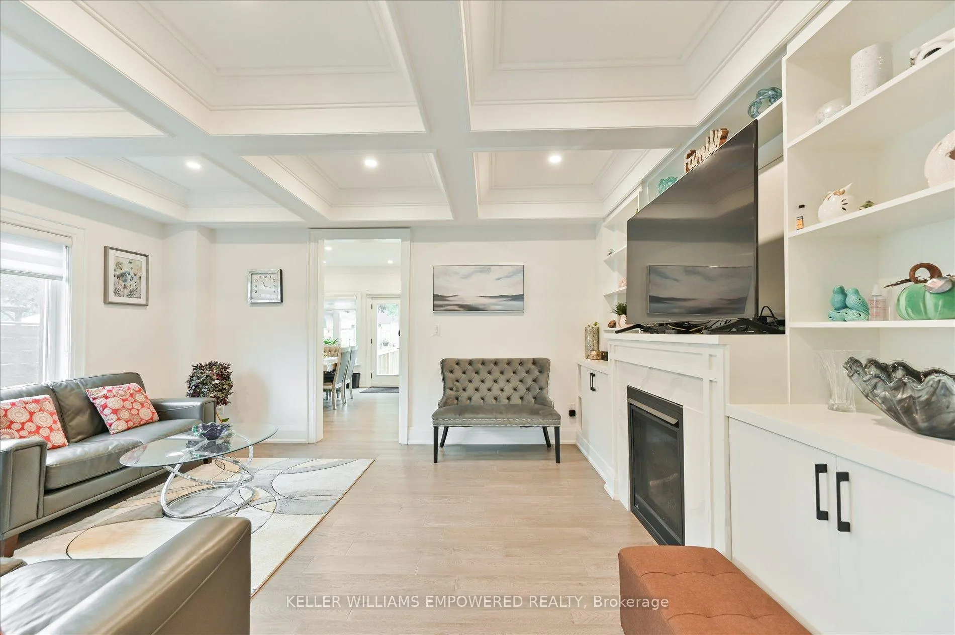 Photo 8 of 43 Wolcott Avenue, Scarborough, Oakridge — HOMEH
