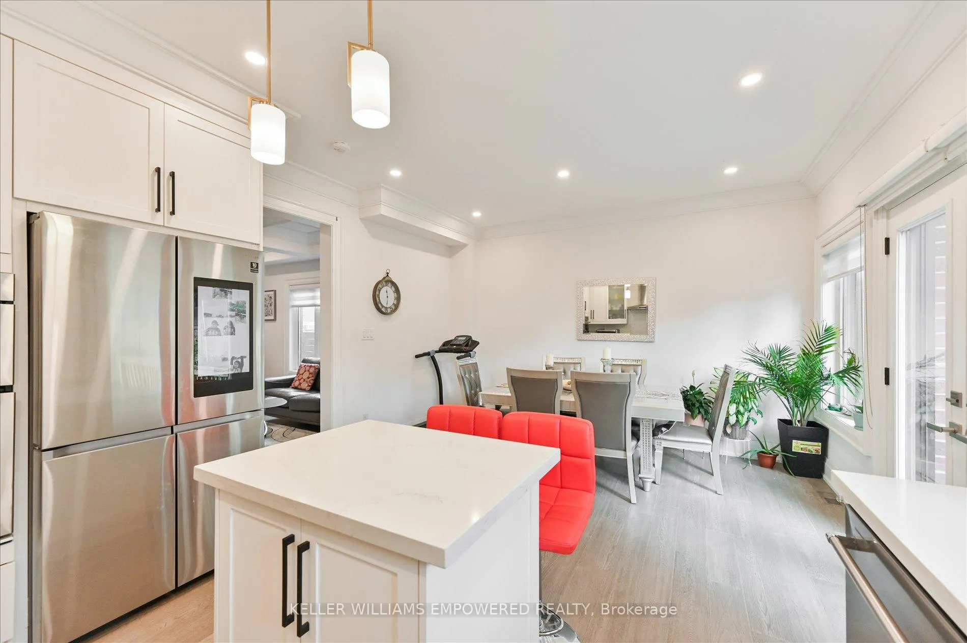 Photo 15 of 43 Wolcott Avenue, Scarborough, Oakridge — HOMEH