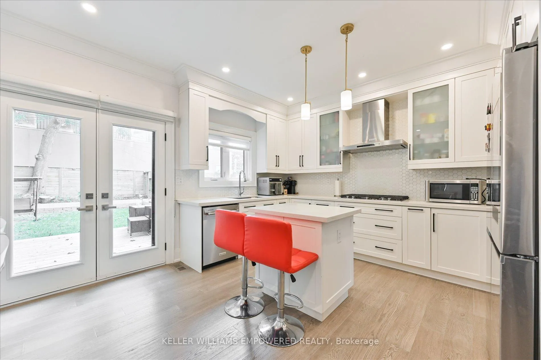 Photo 16 of 43 Wolcott Avenue, Scarborough, Oakridge — HOMEH