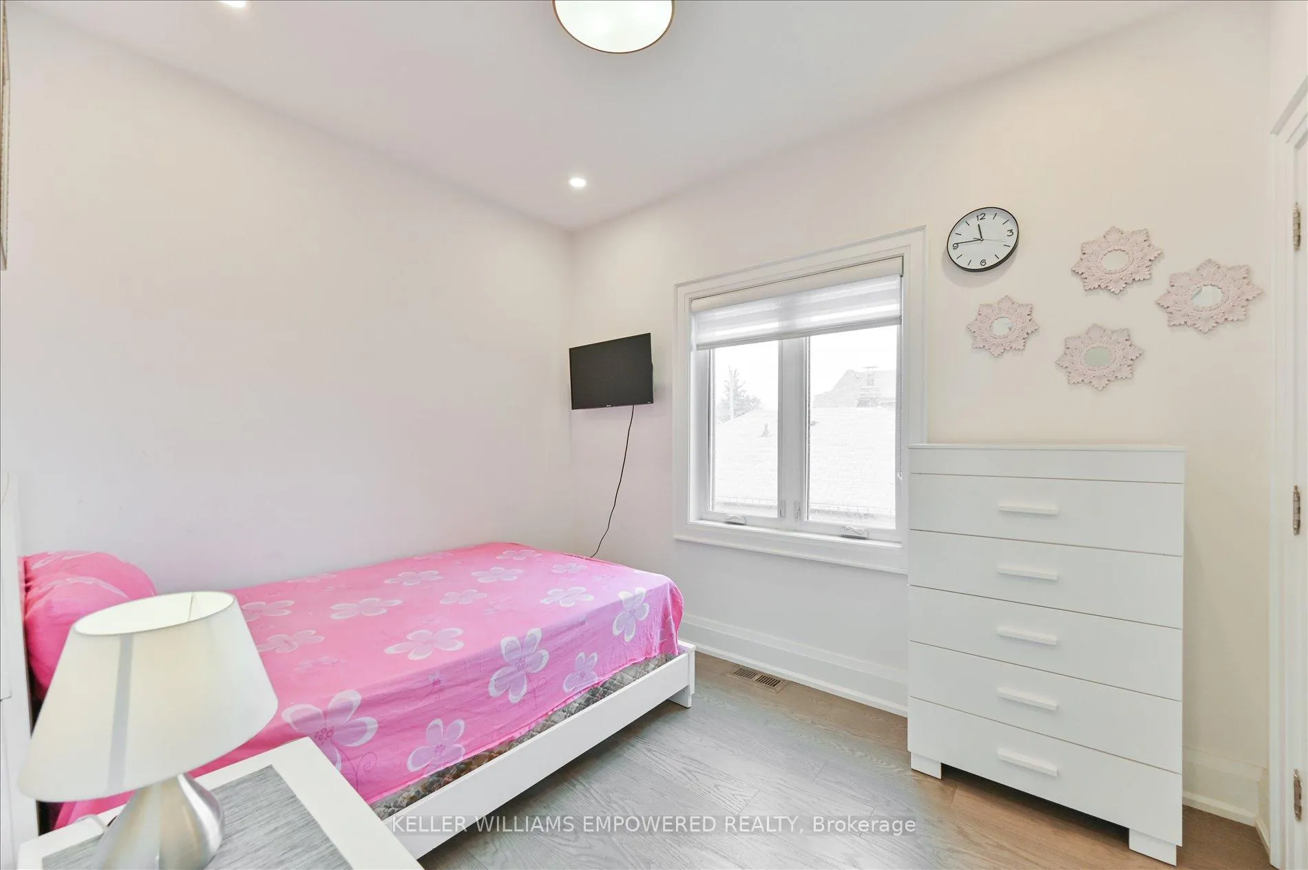 Photo 28 of 43 Wolcott Avenue, Scarborough, Oakridge — HOMEH