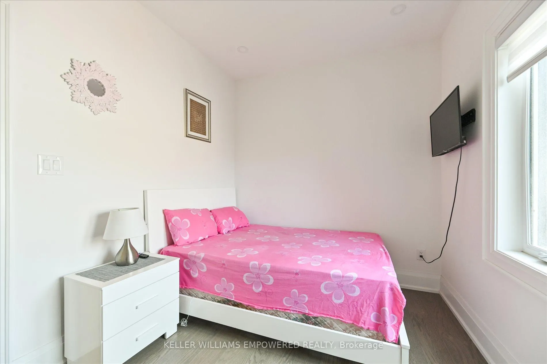 Photo 29 of 43 Wolcott Avenue, Scarborough, Oakridge — HOMEH