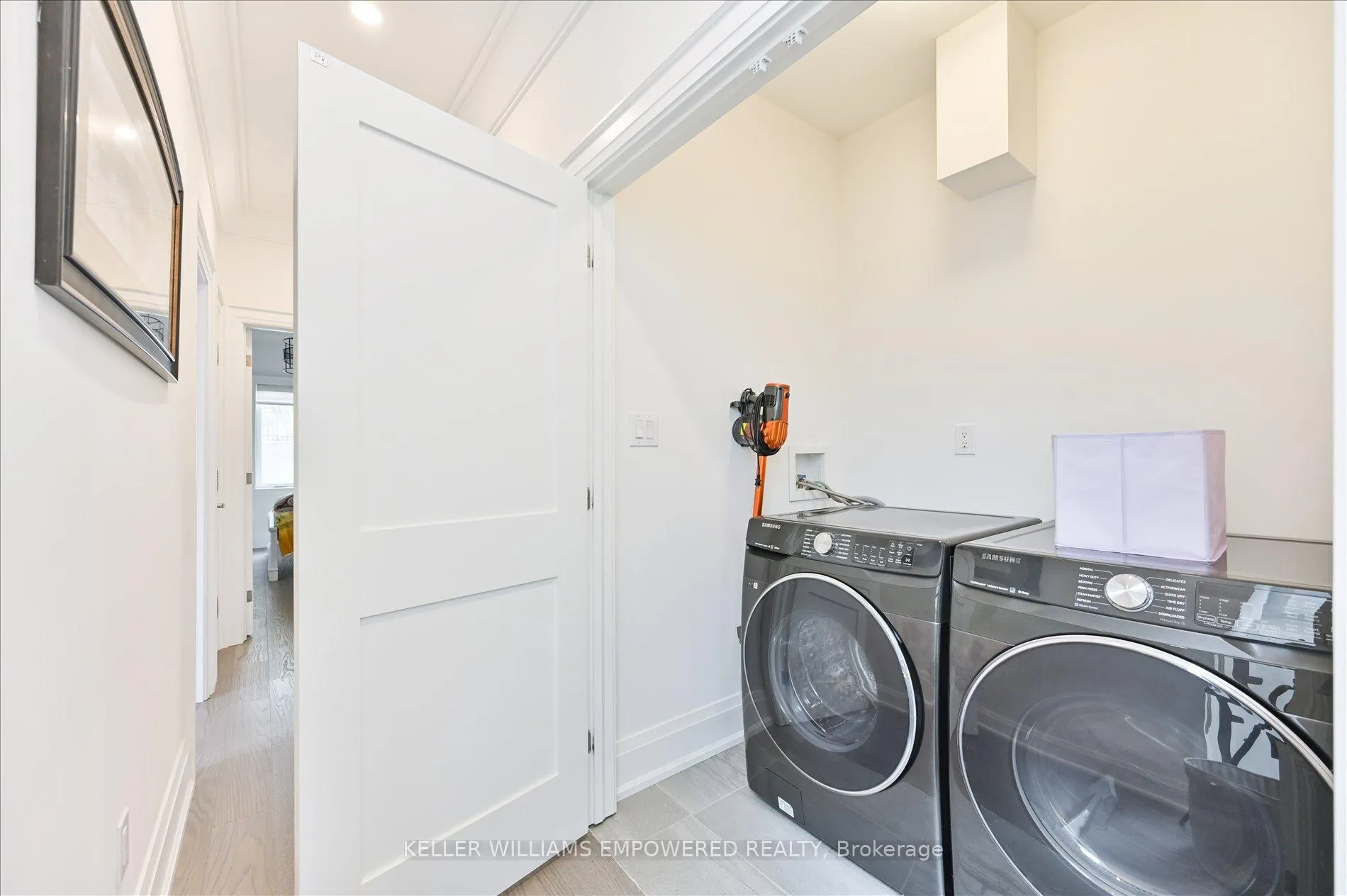 Photo 33 of 43 Wolcott Avenue, Scarborough, Oakridge — HOMEH