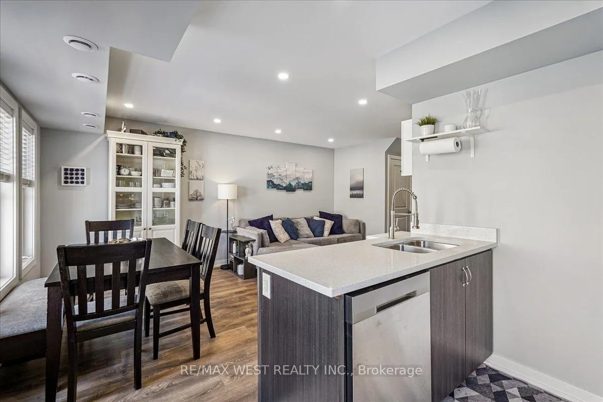 Photo 8 of Unit 148, 80 Parrotta Drive, North York, Humberlea-Pelmo Park — HOMEH