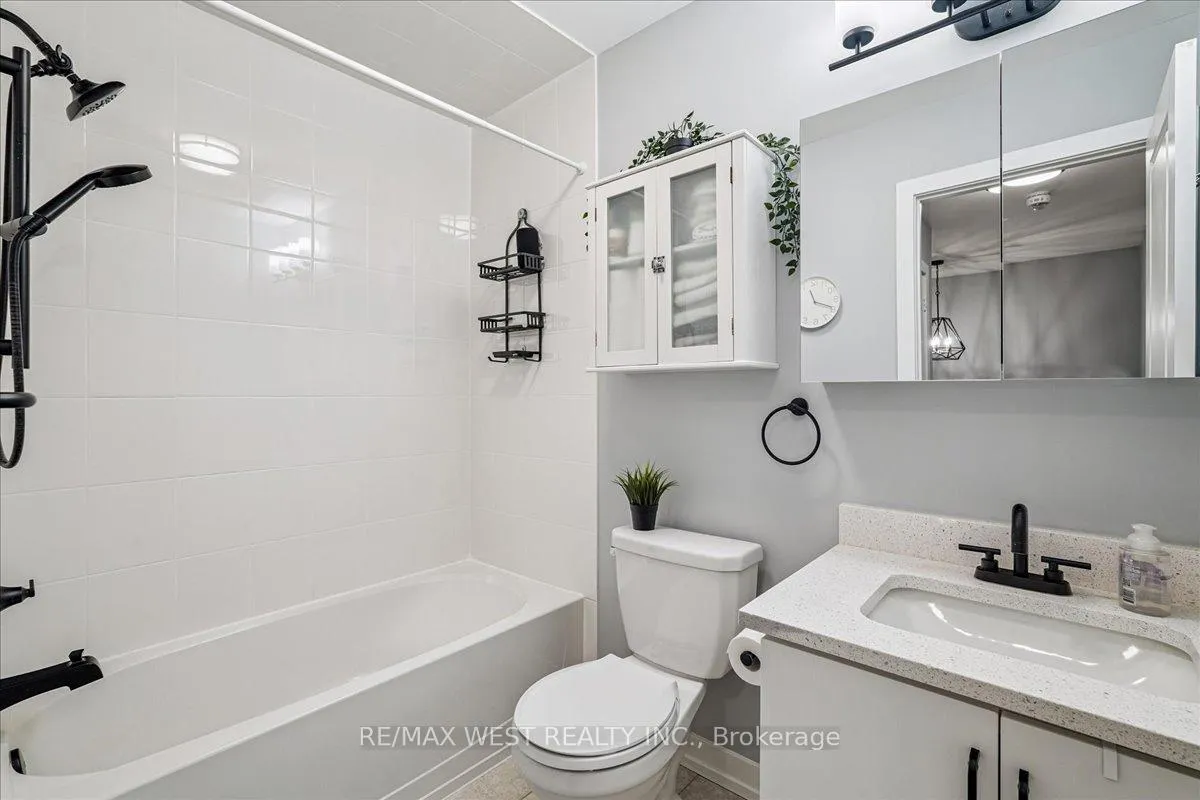 Photo 12 of Unit 148, 80 Parrotta Drive, North York, Humberlea-Pelmo Park — HOMEH