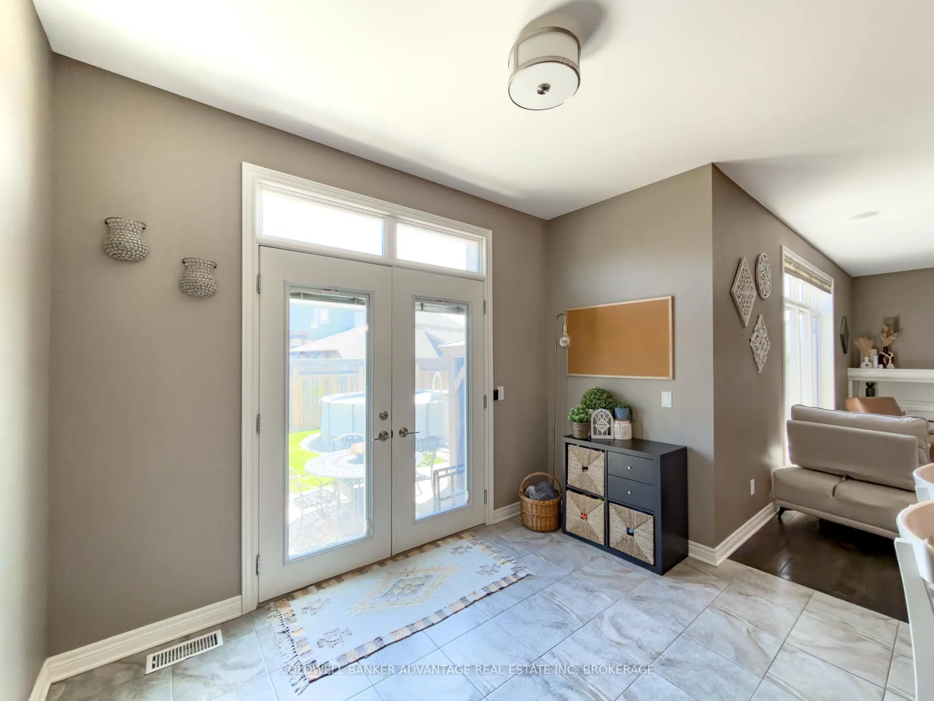 Photo 11 of 336 Creekside Drive, Welland, Coyle Creek — HOMEH