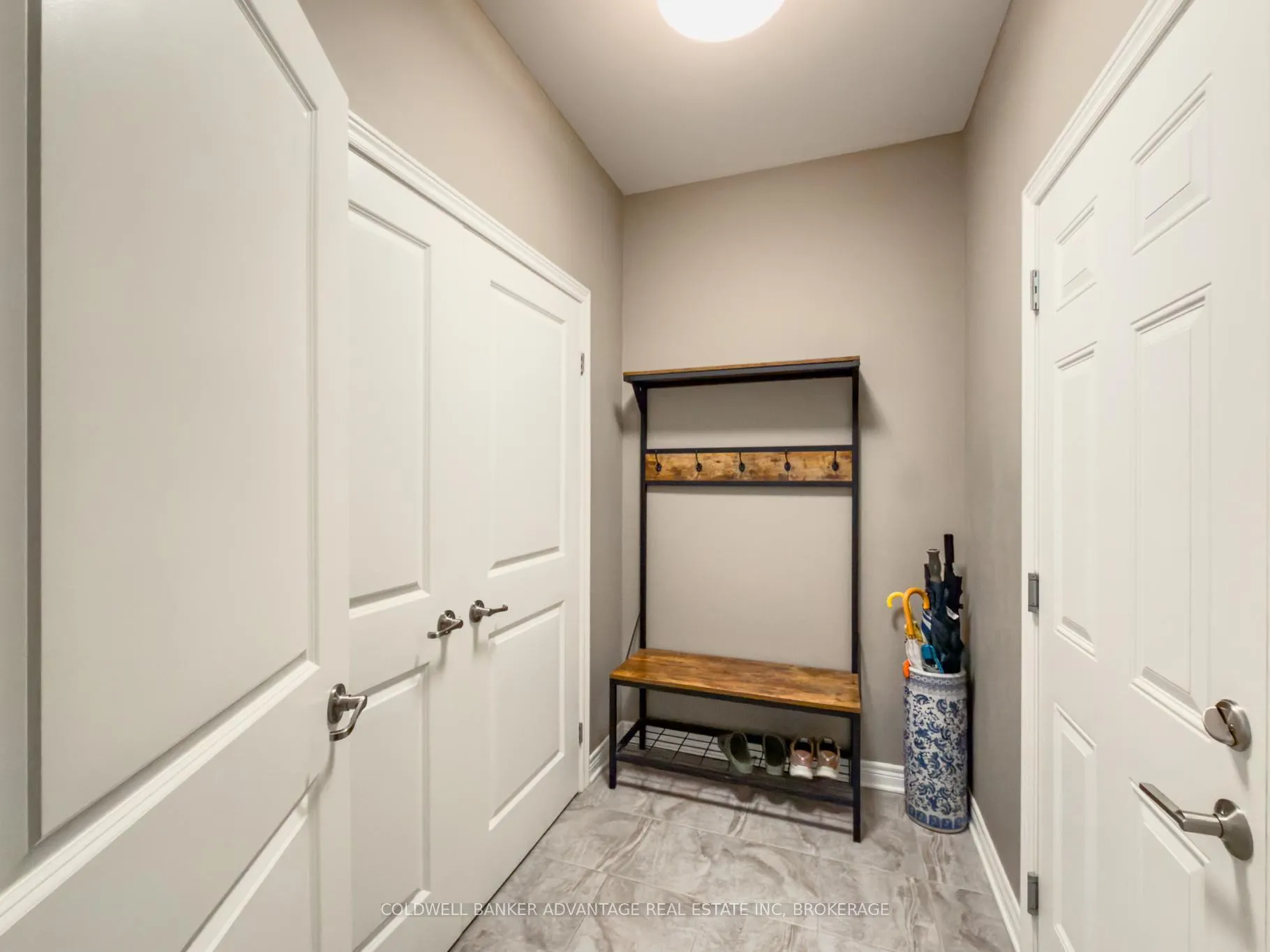 Photo 16 of 336 Creekside Drive, Welland, Coyle Creek — HOMEH