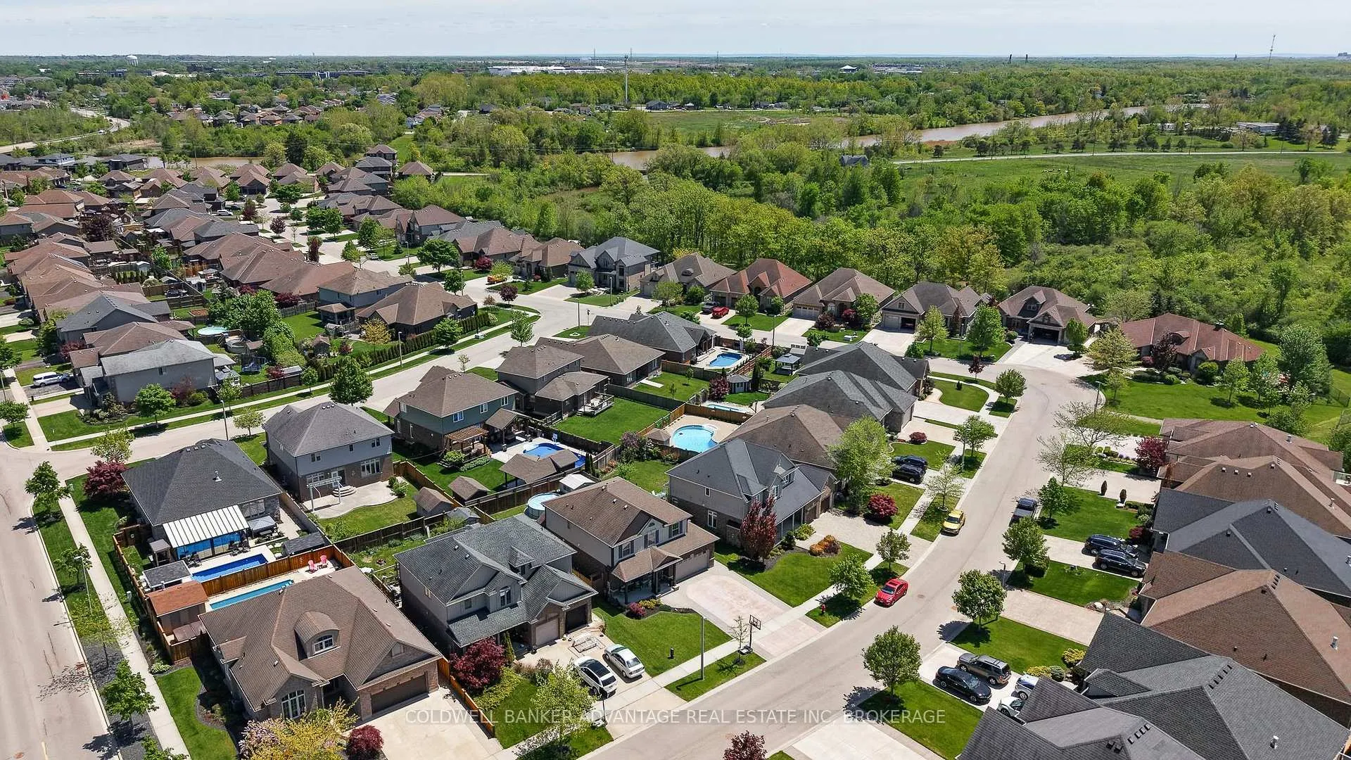 Photo 46 of 336 Creekside Drive, Welland, Coyle Creek — HOMEH
