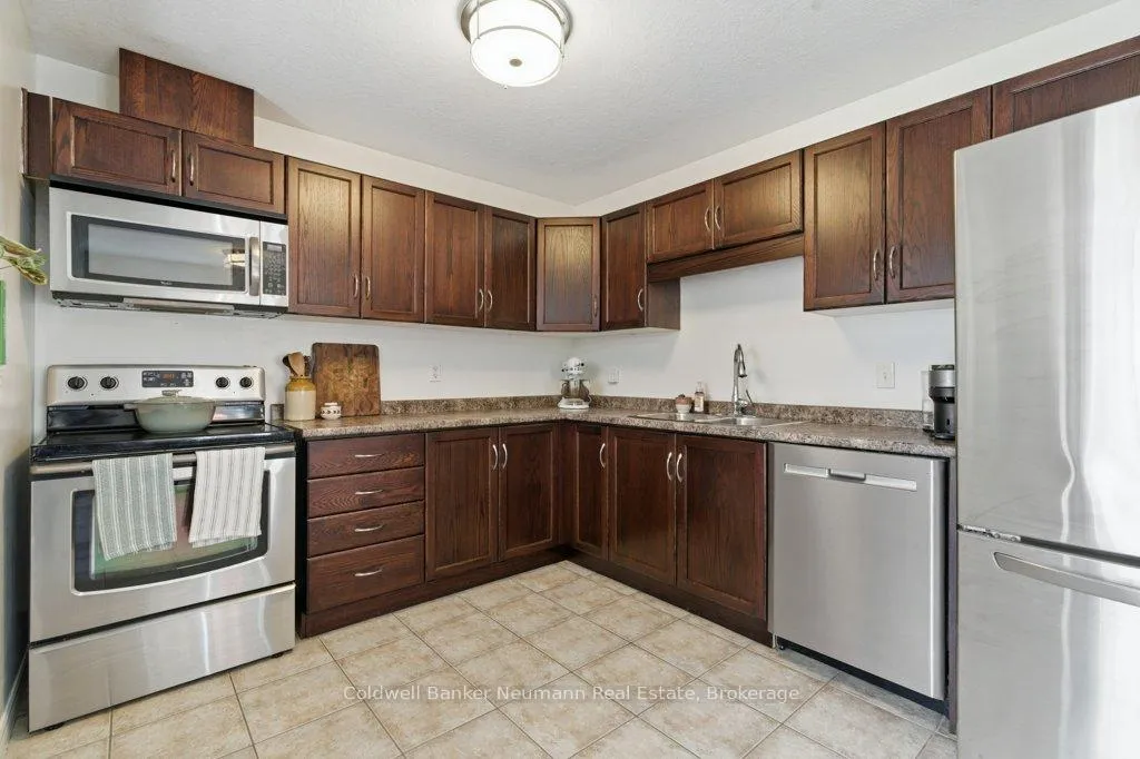 Photo 12 of 114 Creighton Avenue, Guelph, Grange Road — HOMEH