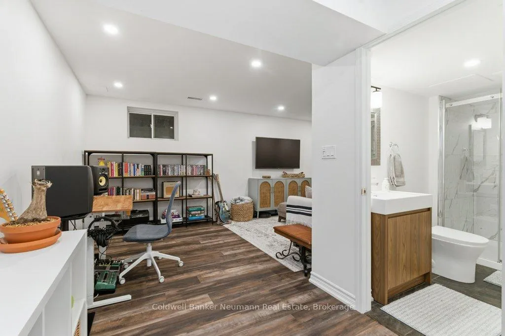 Photo 17 of 114 Creighton Avenue, Guelph, Grange Road — HOMEH