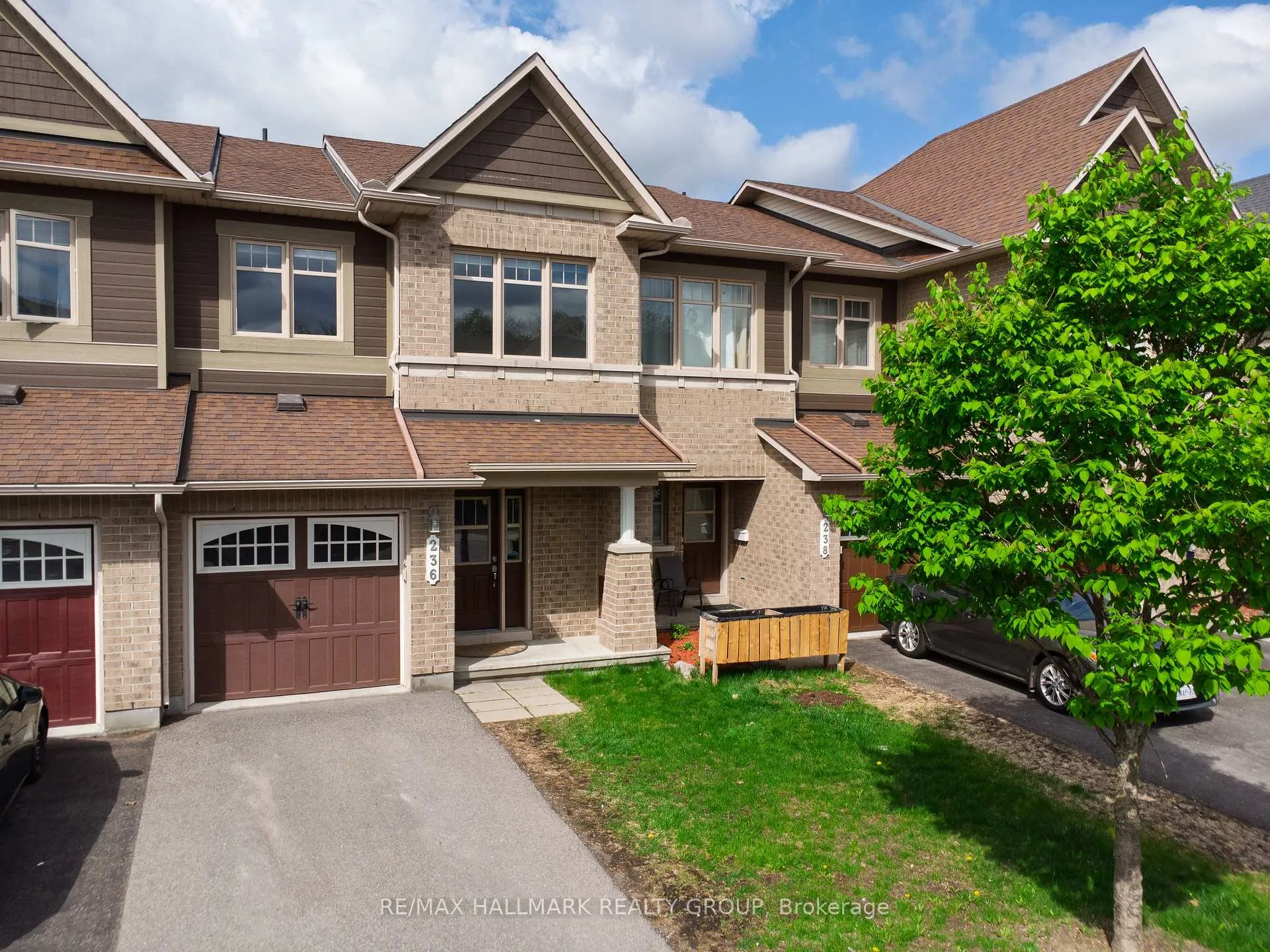 Photo 1 of 236 Trailsedge Way, Ottawa, Mer Bleue/Bradley Estates/Anderson Park — HOMEH
