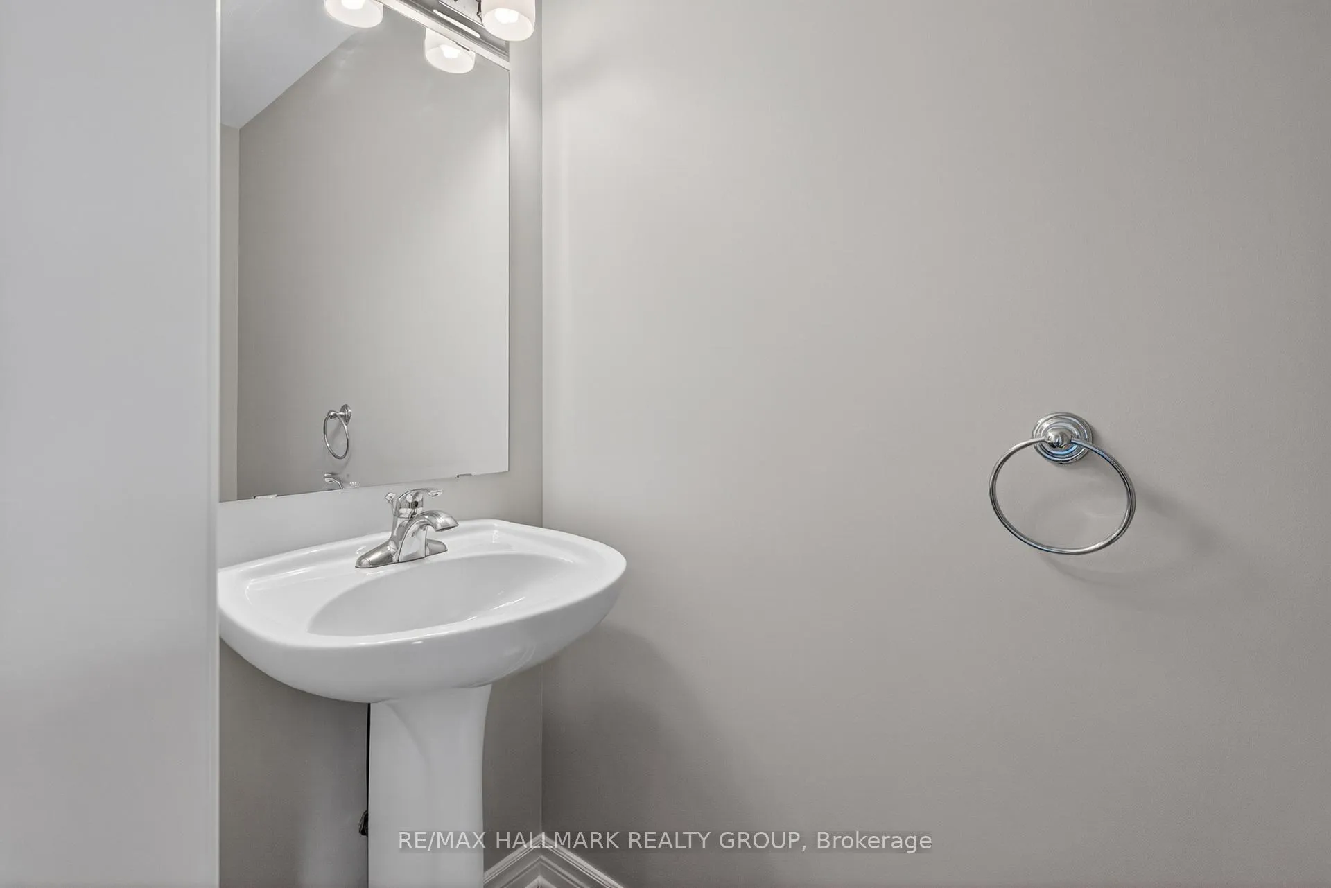 Photo 15 of 236 Trailsedge Way, Ottawa, Mer Bleue/Bradley Estates/Anderson Park — HOMEH