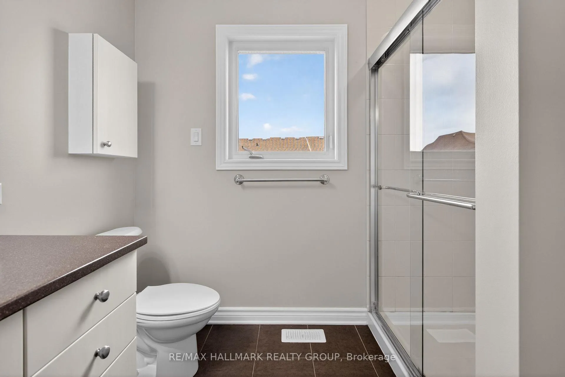 Photo 21 of 236 Trailsedge Way, Ottawa, Mer Bleue/Bradley Estates/Anderson Park — HOMEH