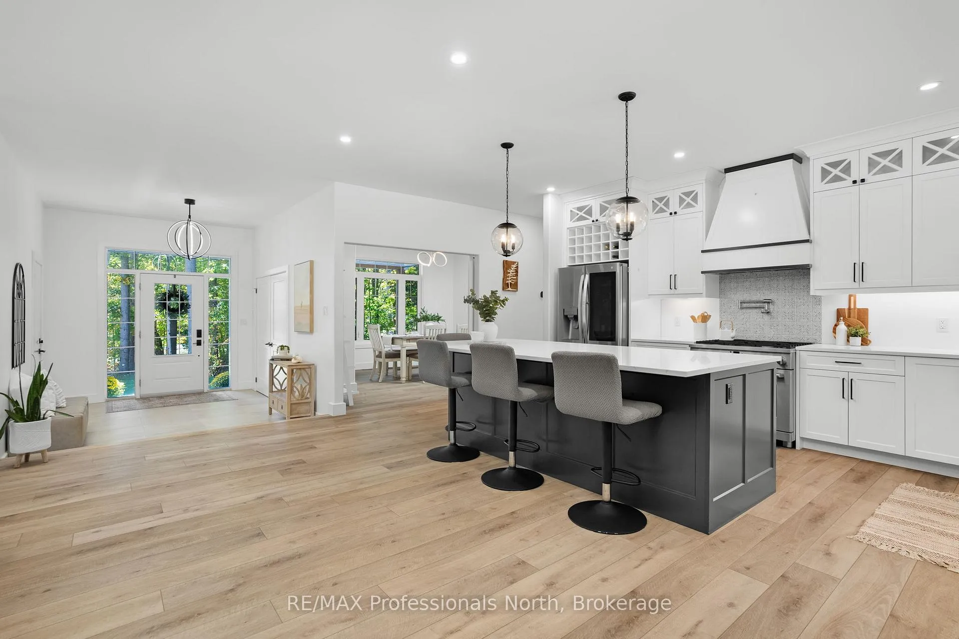 Photo 10 of 1034 Xavier Street, Gravenhurst, Morrison — HOMEH