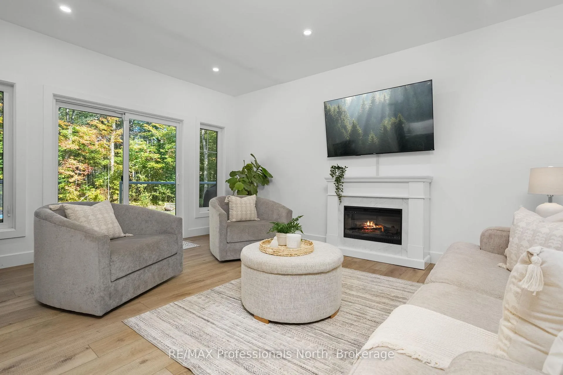 Photo 16 of 1034 Xavier Street, Gravenhurst, Morrison — HOMEH