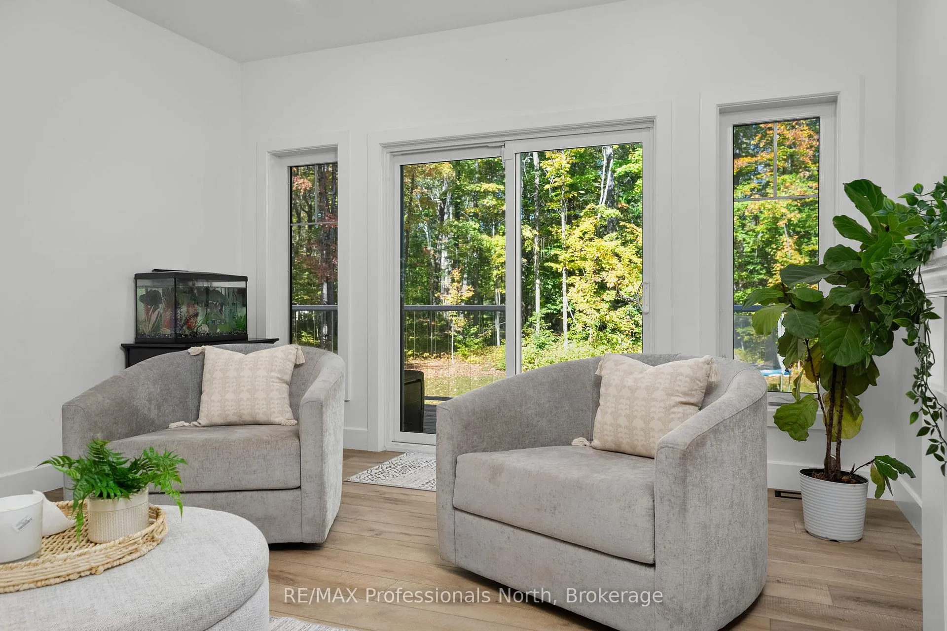 Photo 17 of 1034 Xavier Street, Gravenhurst, Morrison — HOMEH