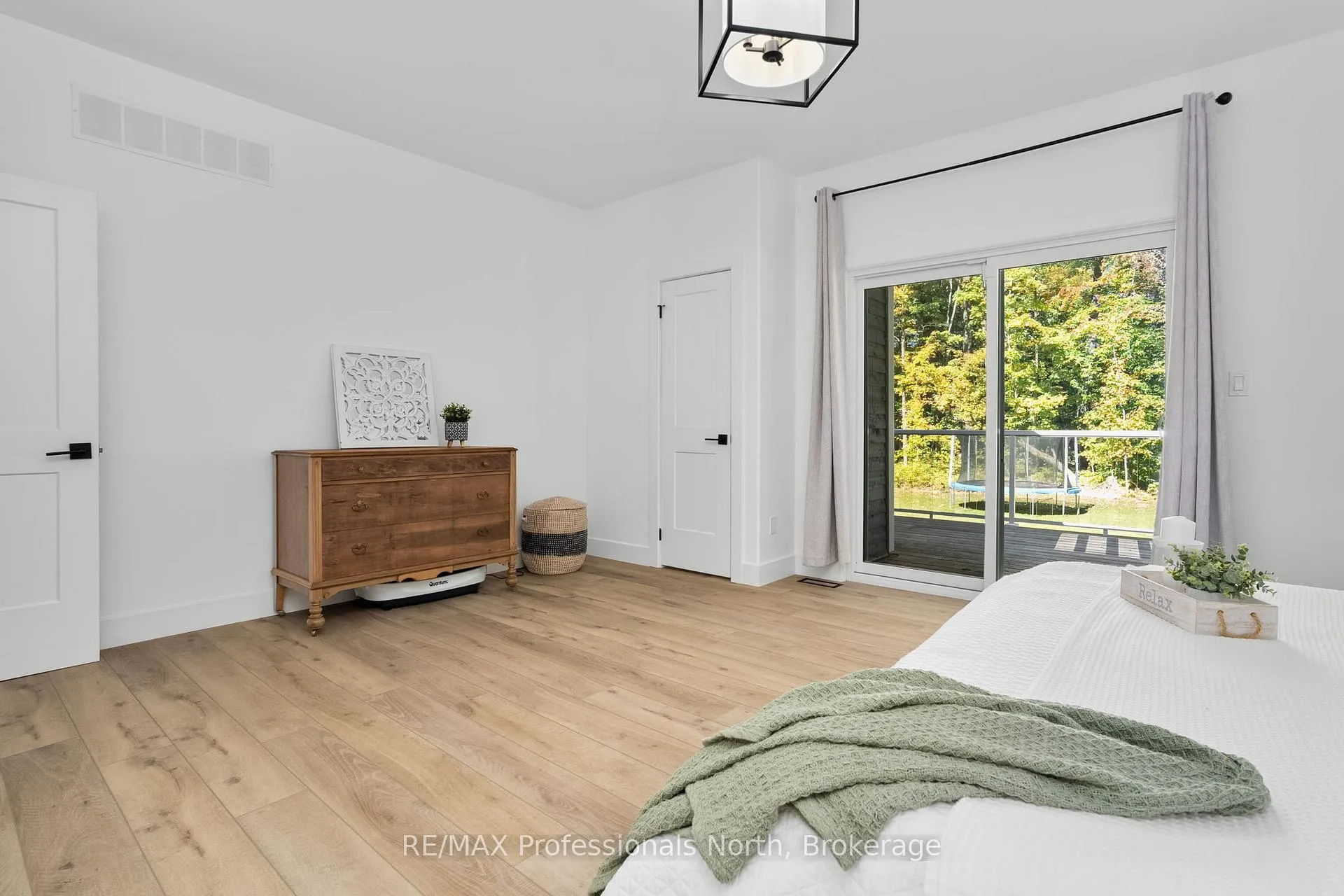 Photo 26 of 1034 Xavier Street, Gravenhurst, Morrison — HOMEH