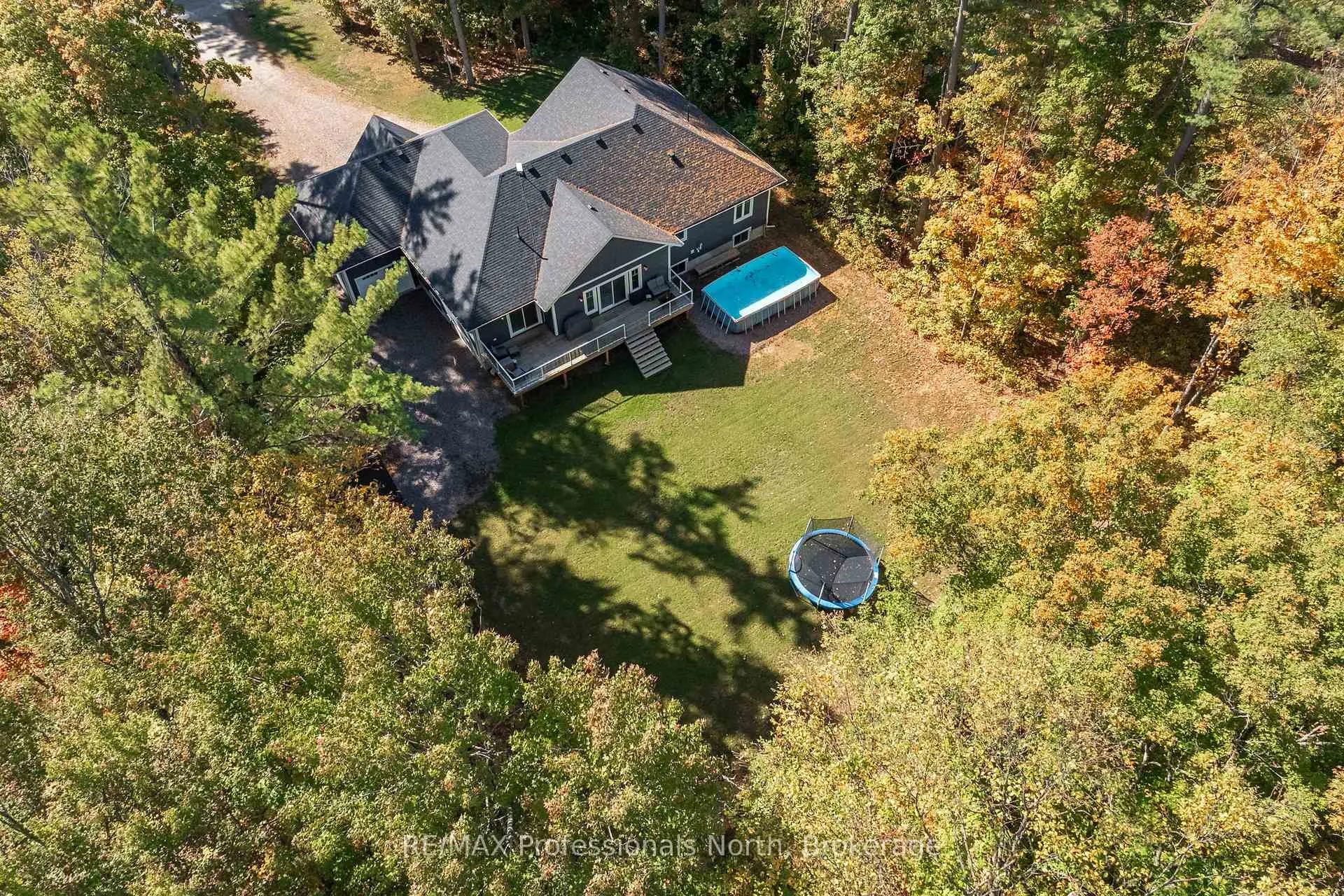 Photo 39 of 1034 Xavier Street, Gravenhurst, Morrison — HOMEH