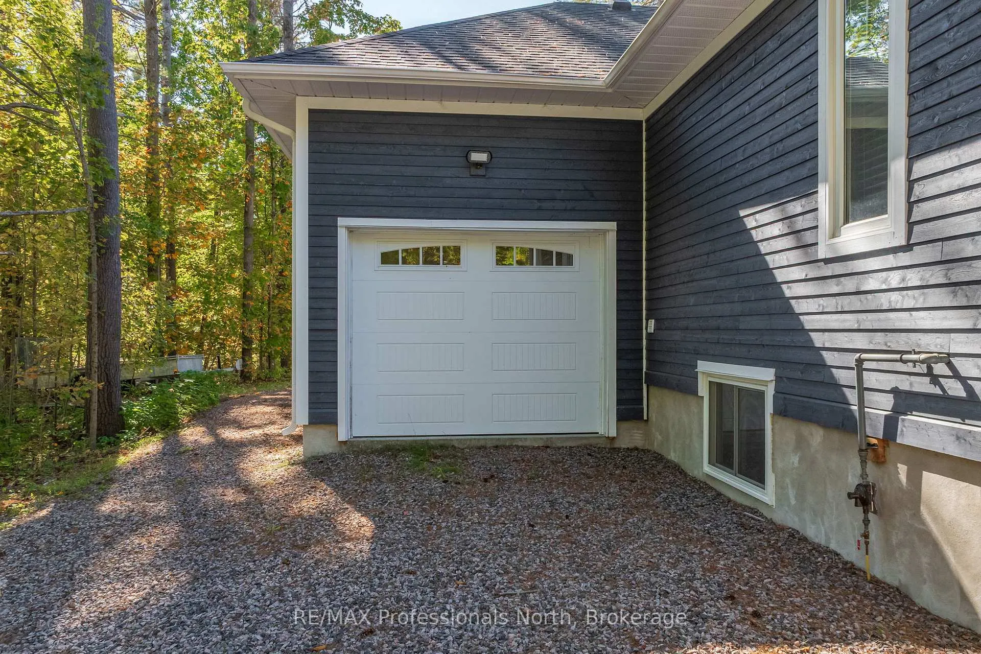 Photo 43 of 1034 Xavier Street, Gravenhurst, Morrison — HOMEH