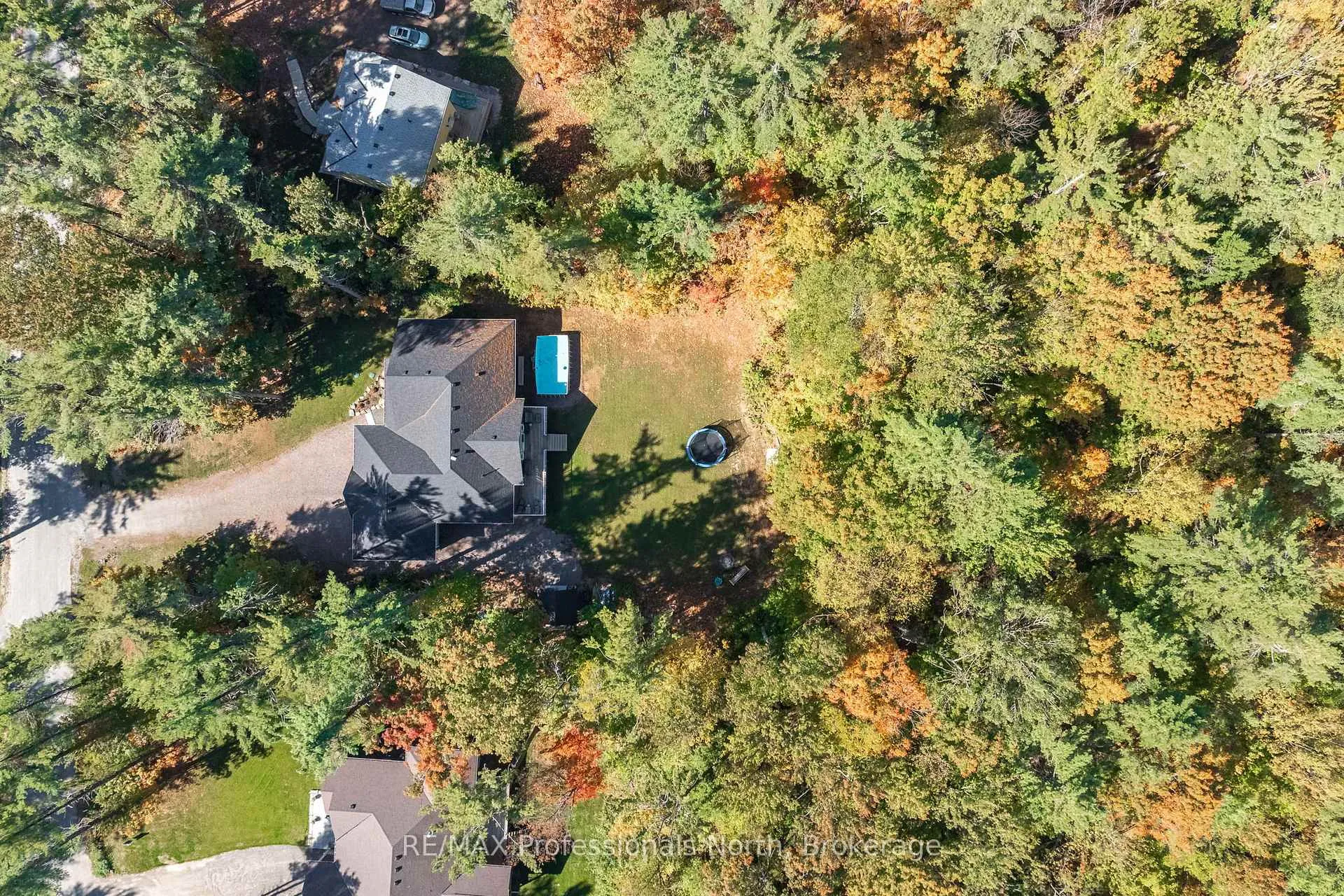 Photo 46 of 1034 Xavier Street, Gravenhurst, Morrison — HOMEH