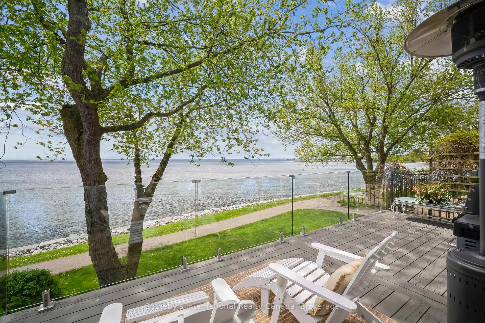 Photo 9 of 2066 Water's Edge Drive, Oakville, Bronte — HOMEH