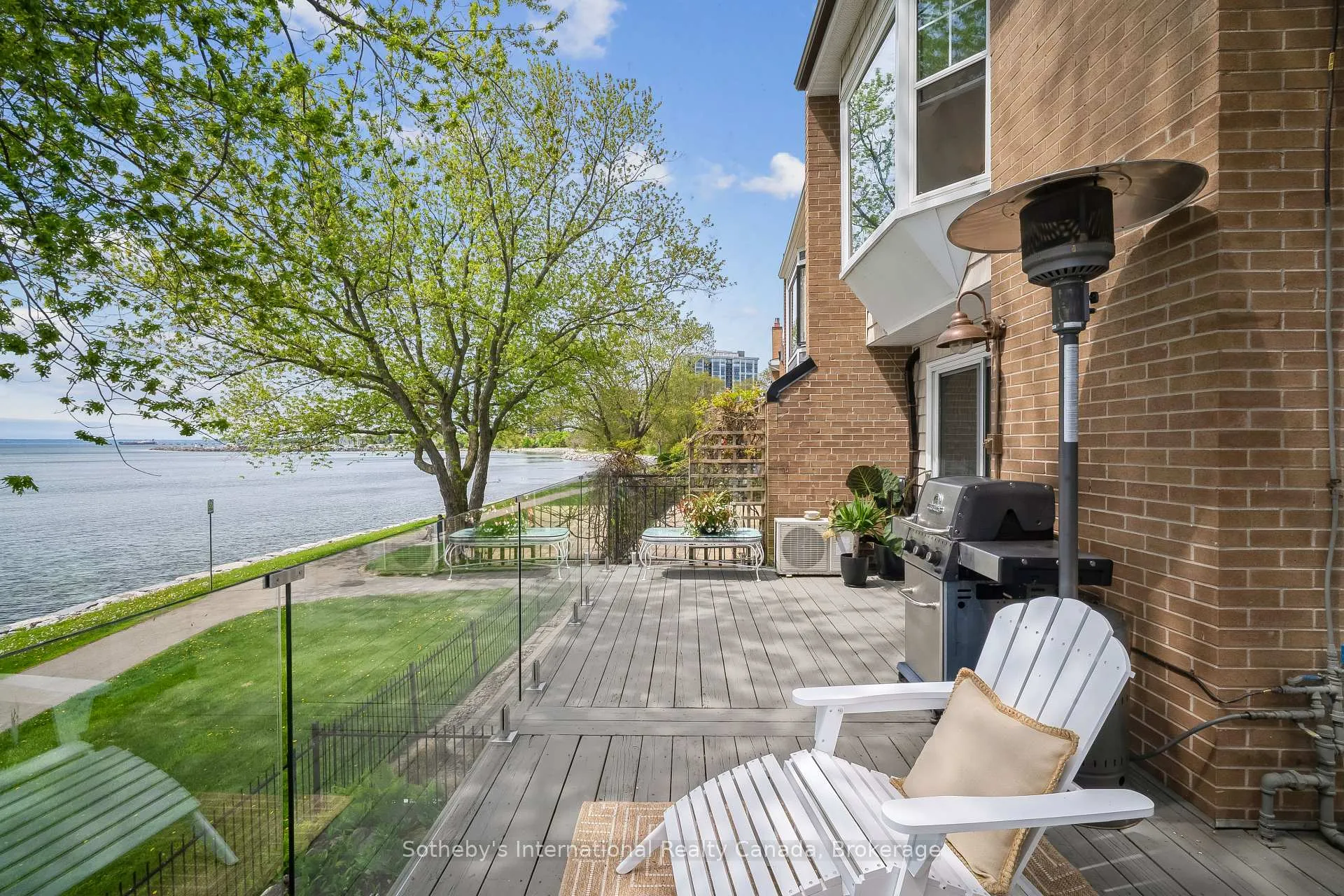 Photo 10 of 2066 Water's Edge Drive, Oakville, Bronte — HOMEH