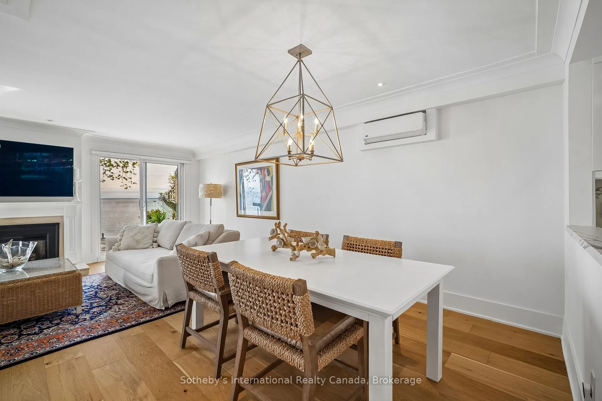 Photo 12 of 2066 Water's Edge Drive, Oakville, Bronte — HOMEH