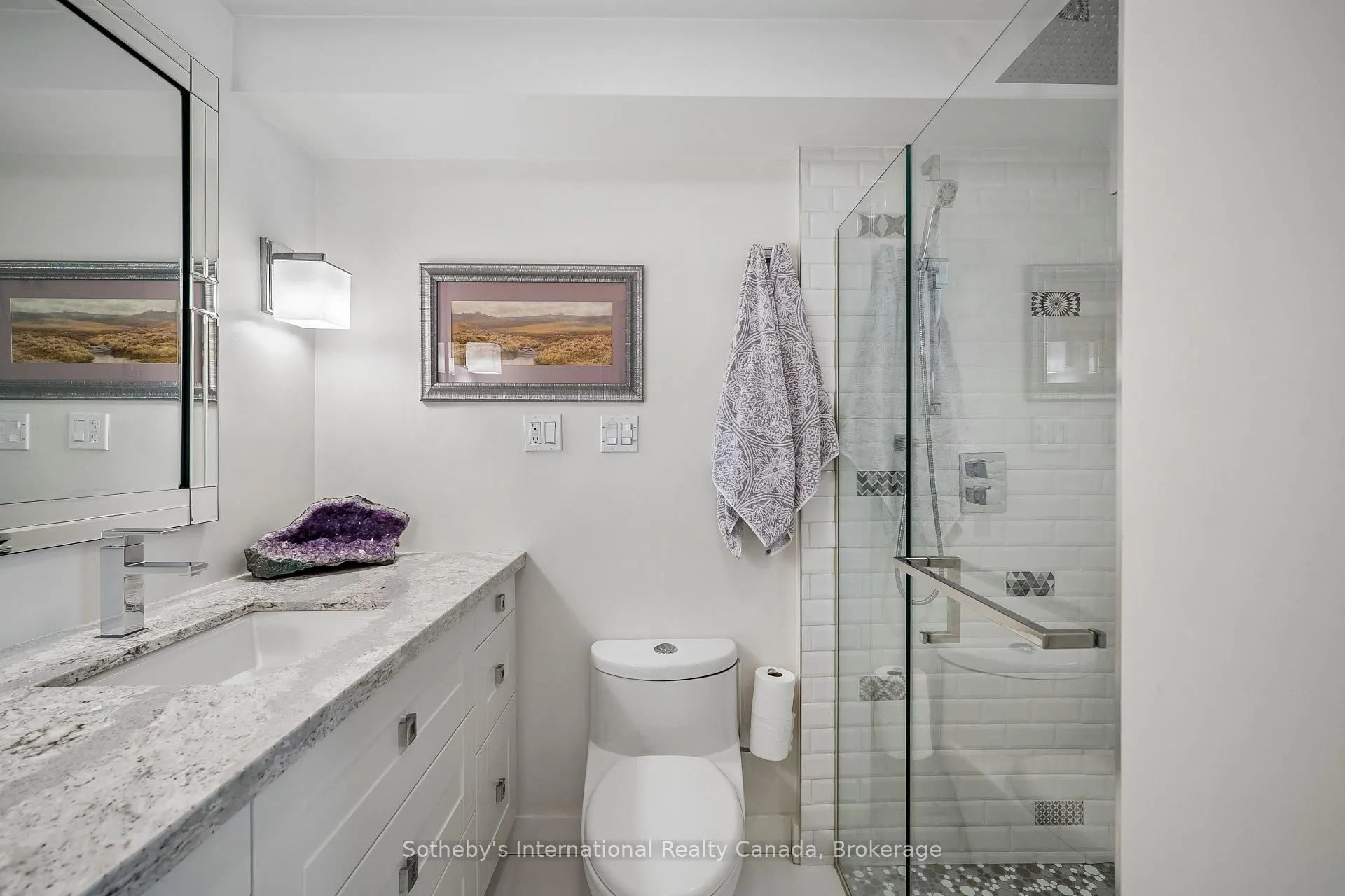 Photo 37 of 2066 Water's Edge Drive, Oakville, Bronte — HOMEH