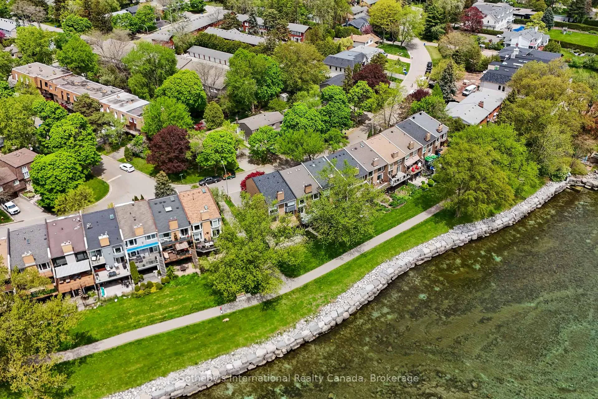 Photo 47 of 2066 Water's Edge Drive, Oakville, Bronte — HOMEH