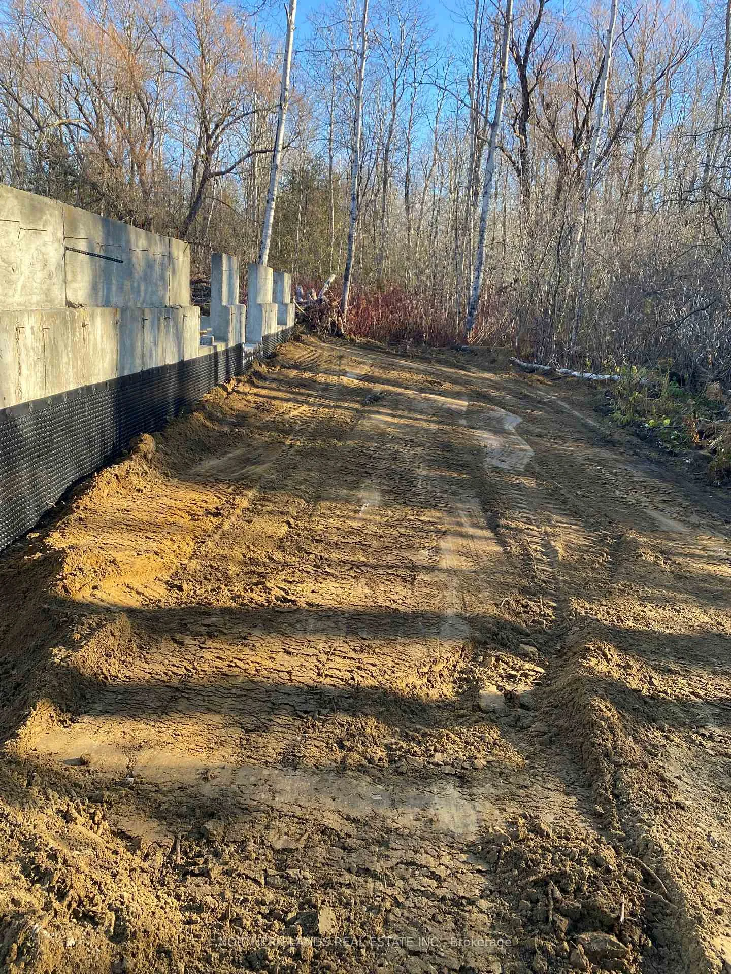 Photo 3 of 4205 Thickson Road North, Whitby, Taunton North — HOMEH
