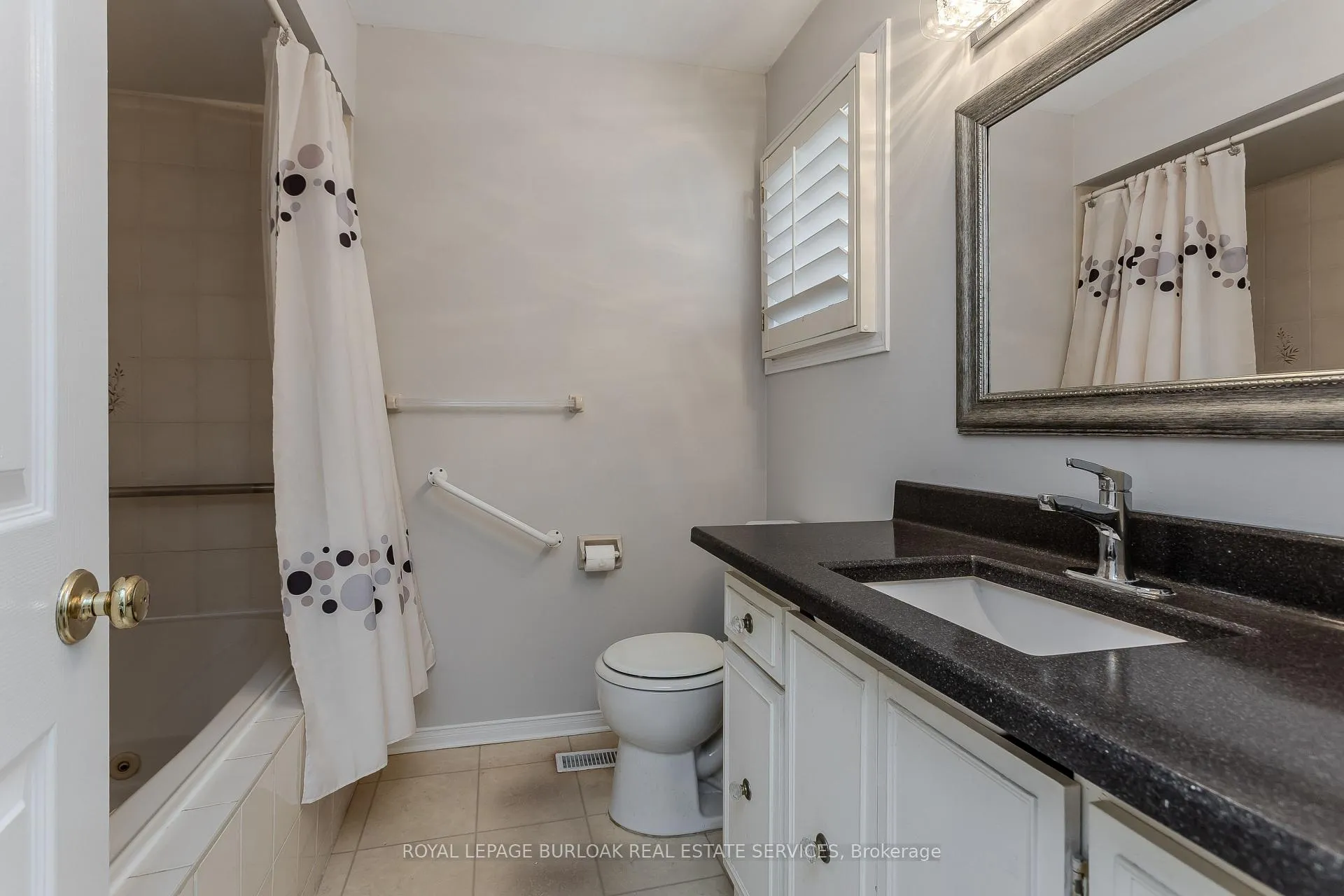 Photo 13 of Unit 10, 2155 Duncaster Drive, Burlington, Brant Hills — HOMEH