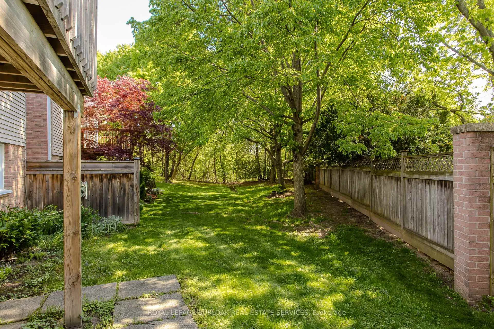 Photo 26 of Unit 10, 2155 Duncaster Drive, Burlington, Brant Hills — HOMEH