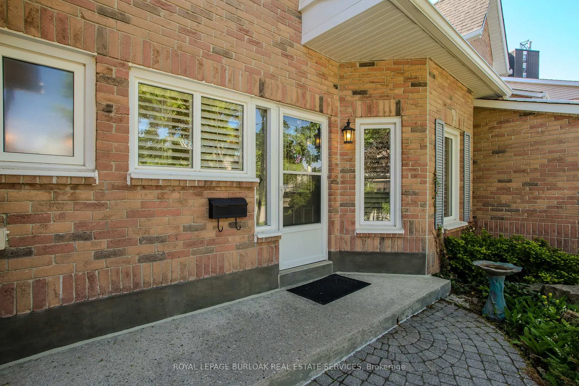 Photo 27 of Unit 10, 2155 Duncaster Drive, Burlington, Brant Hills — HOMEH
