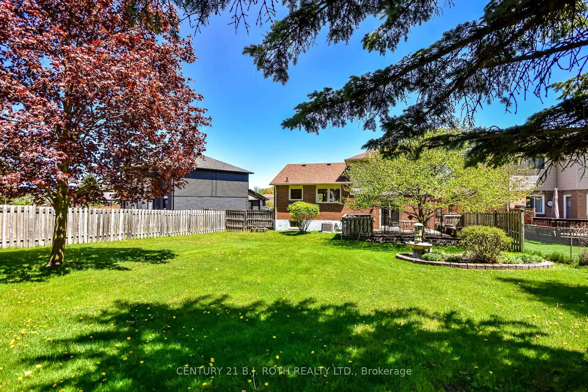 Photo 30 of 103 Herrell Avenue, Barrie, Painswick North — HOMEH